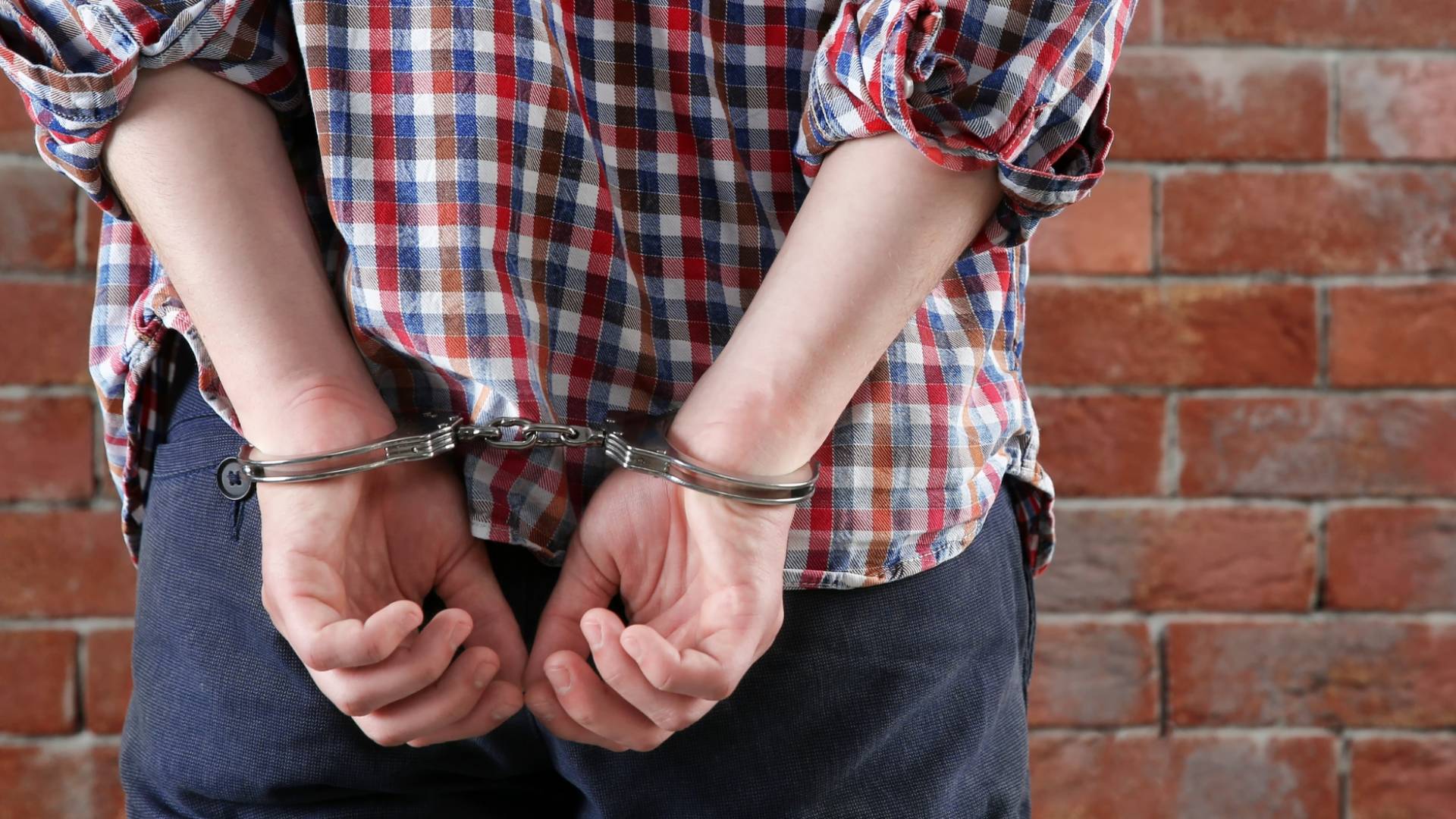 القبض على شخص "تعبيرية"