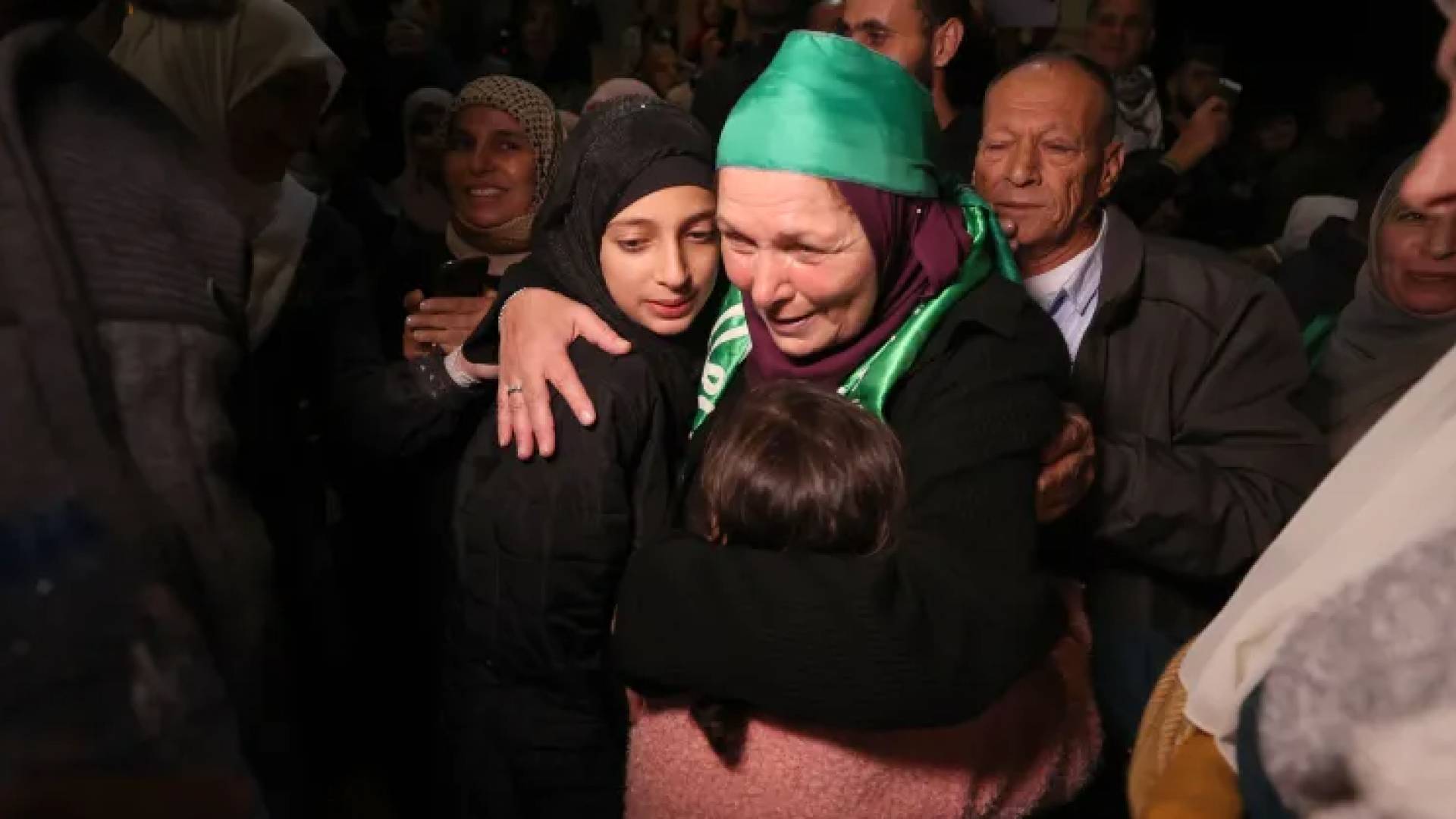 الأسيرة المحررة حنان البرغوثي