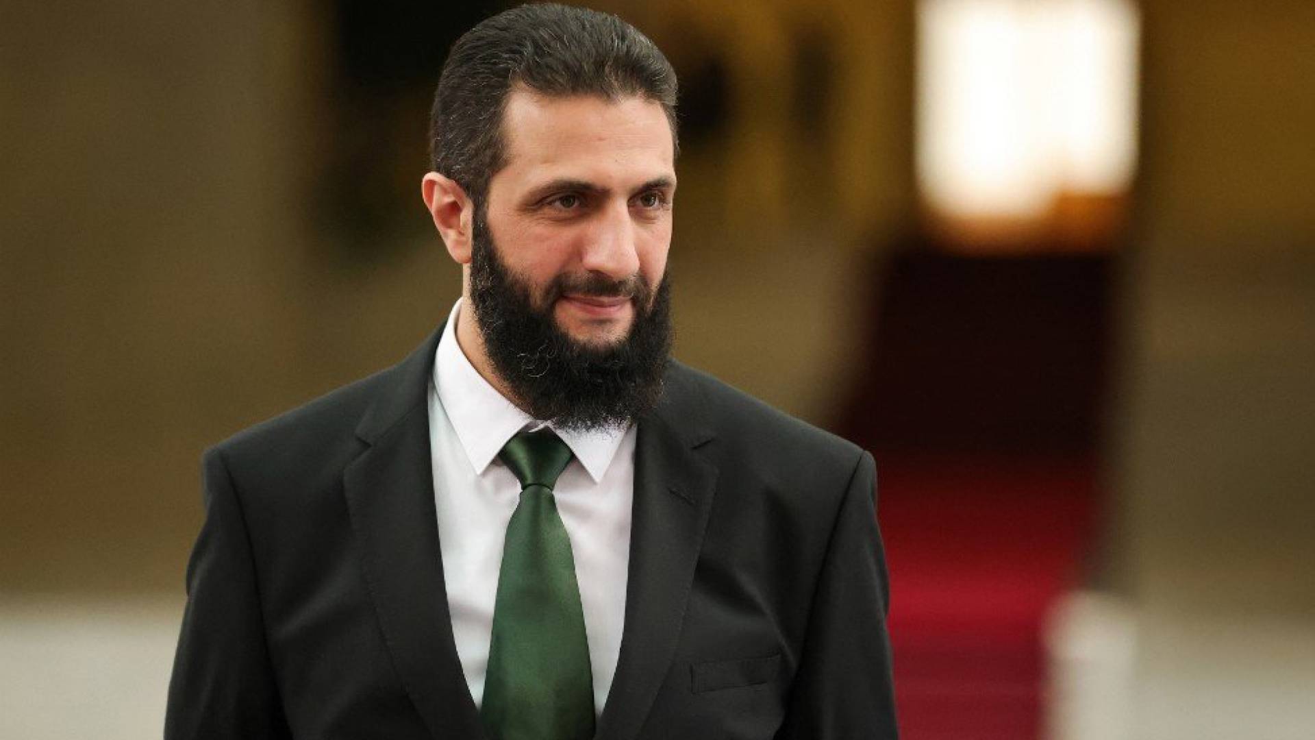 الرئيس السوري احمد الشرع