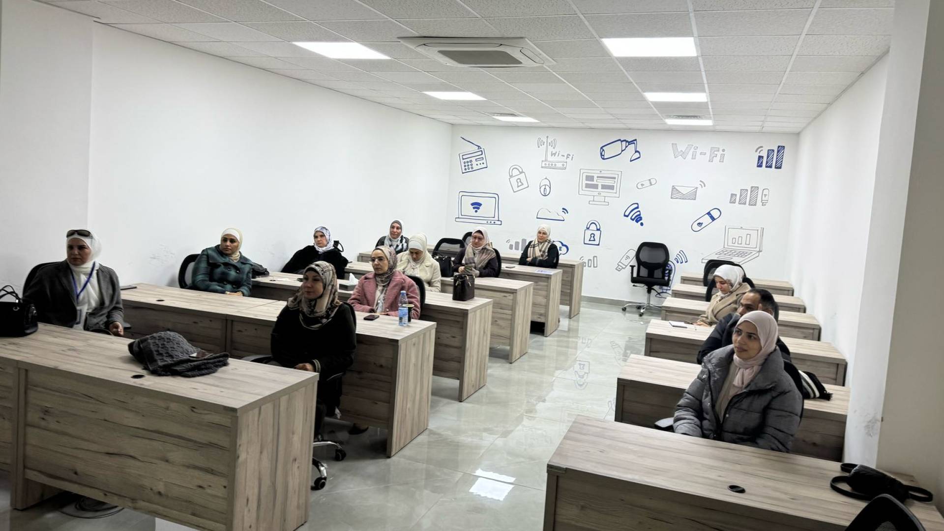 معلمات - تعبيرية