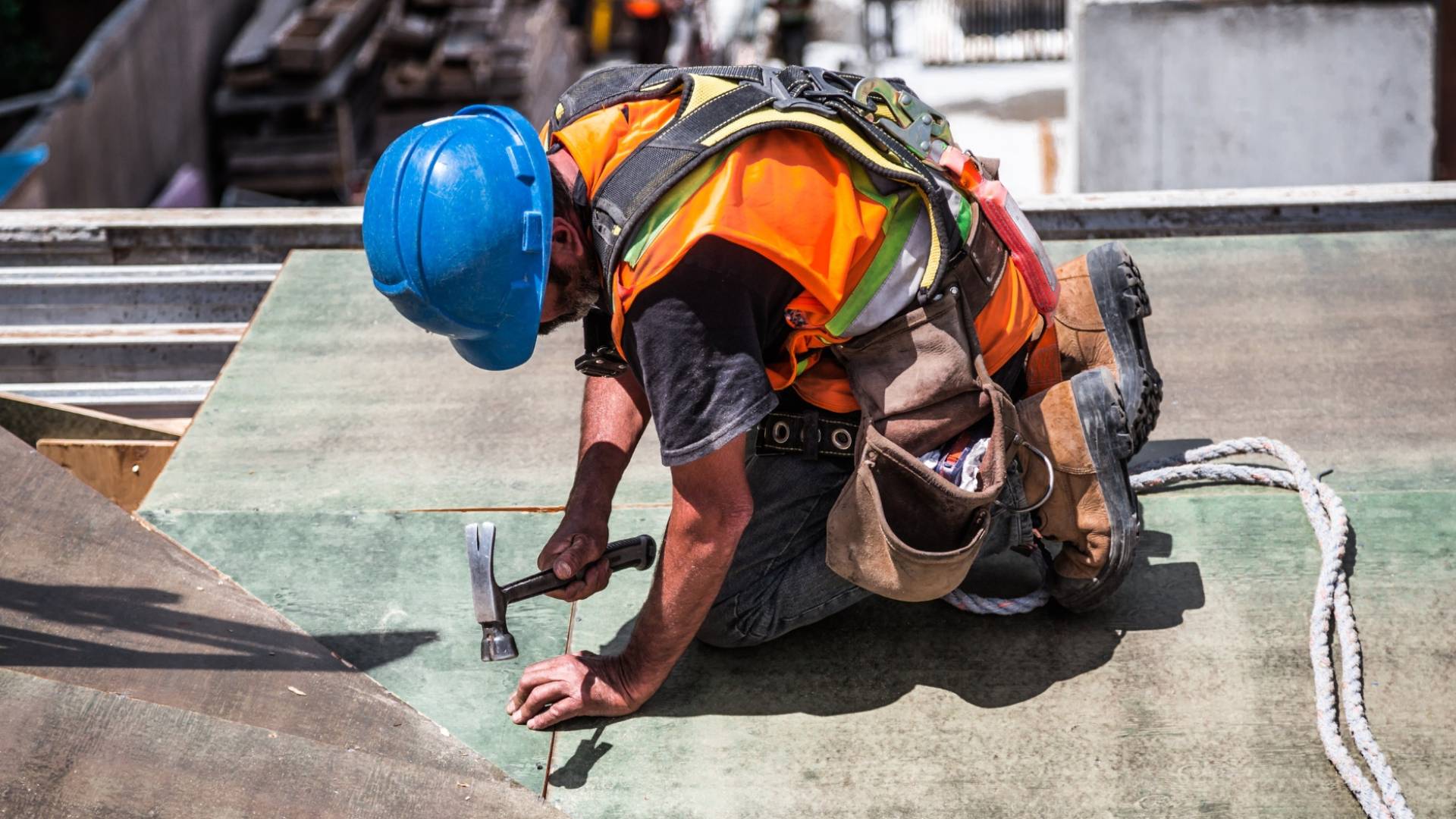 عامل - تعبيرية