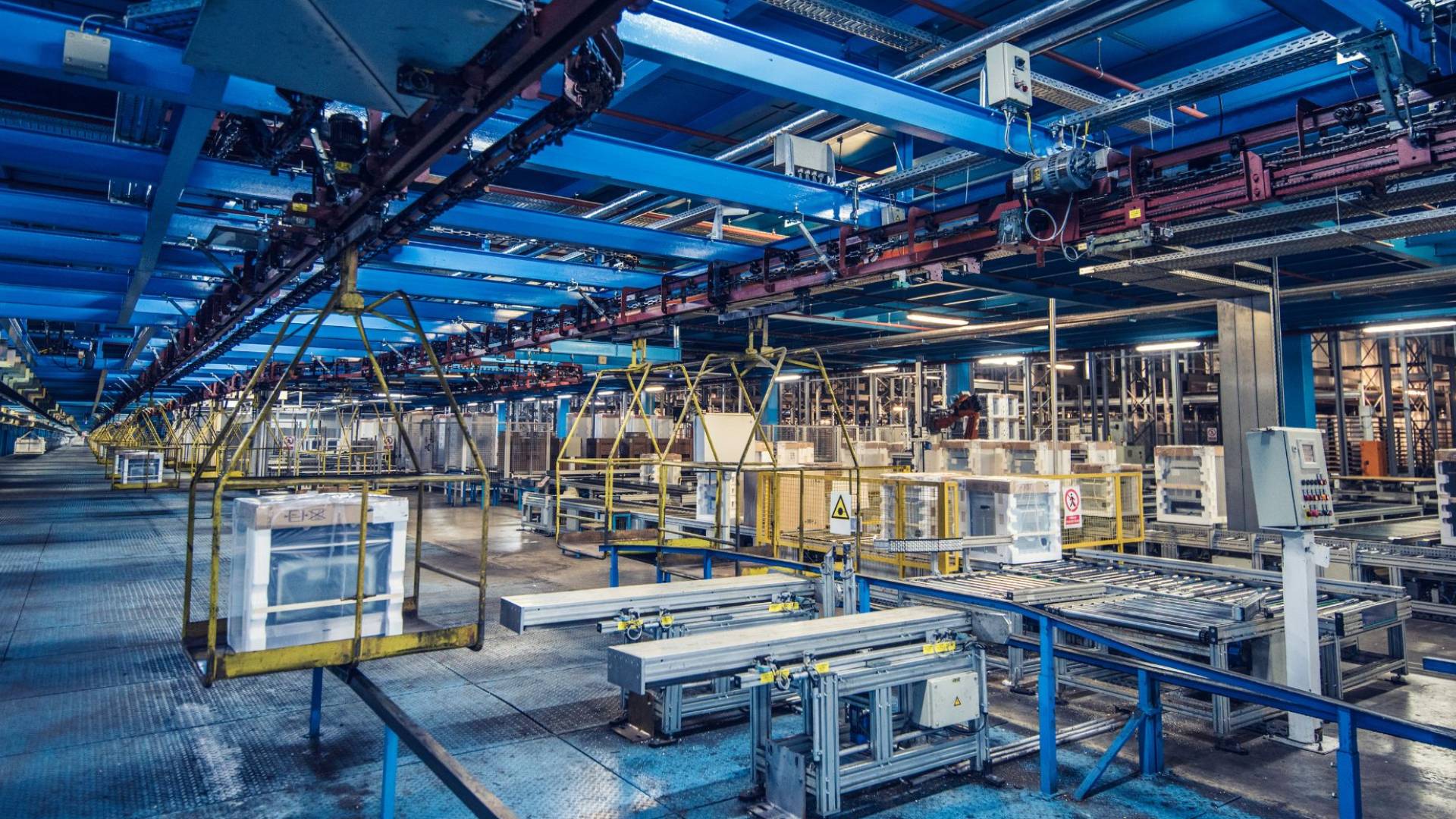 صورة تعبر عن الصناعة