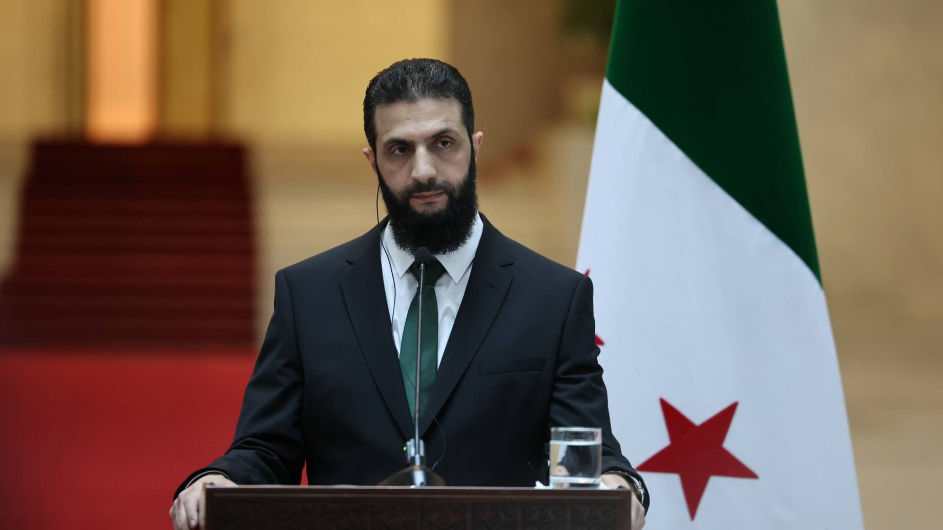 الرئيس السوري أحمد الشرع