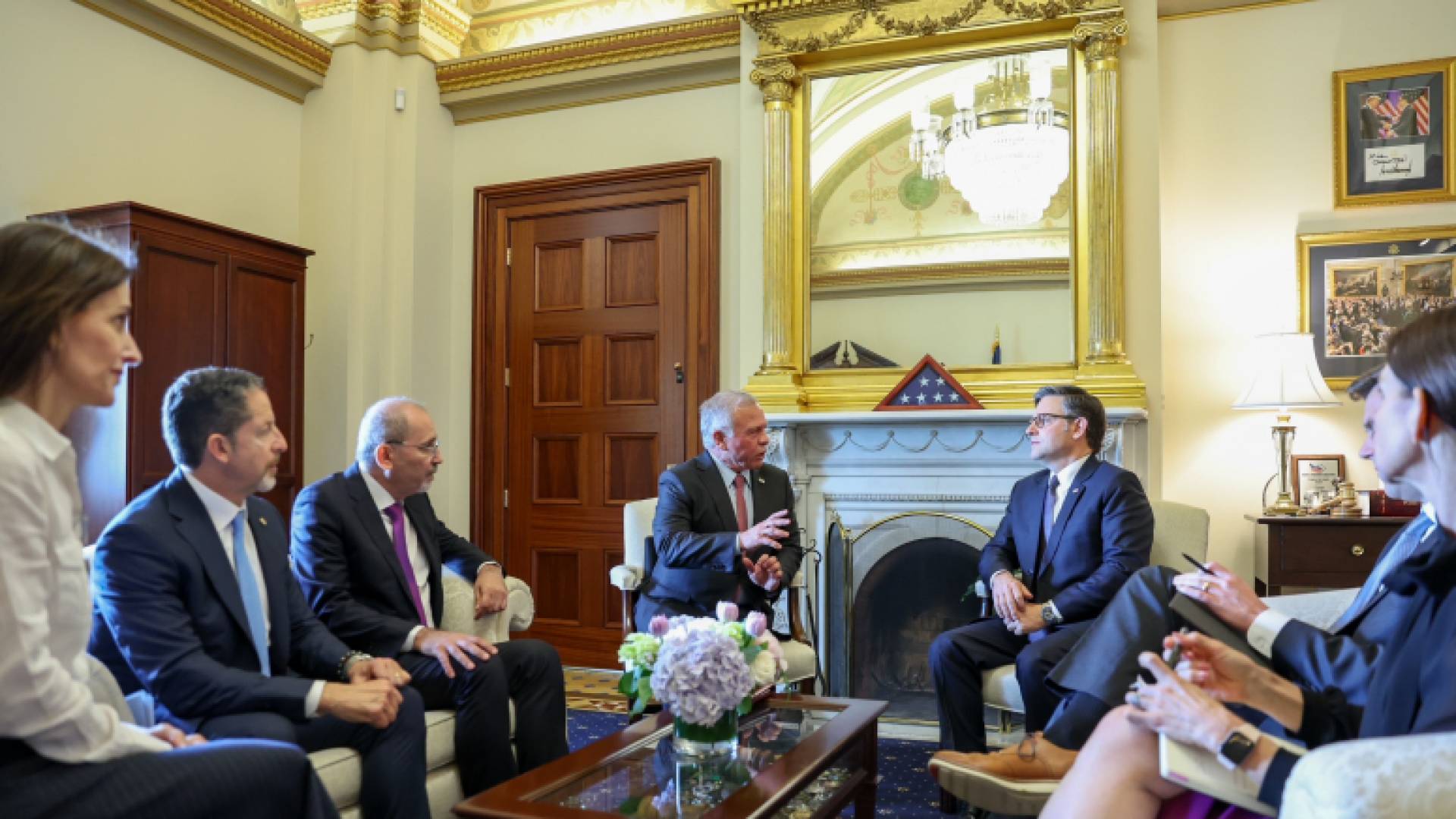 الملك يلتقي رئيس مجلس النواب الأمريكي