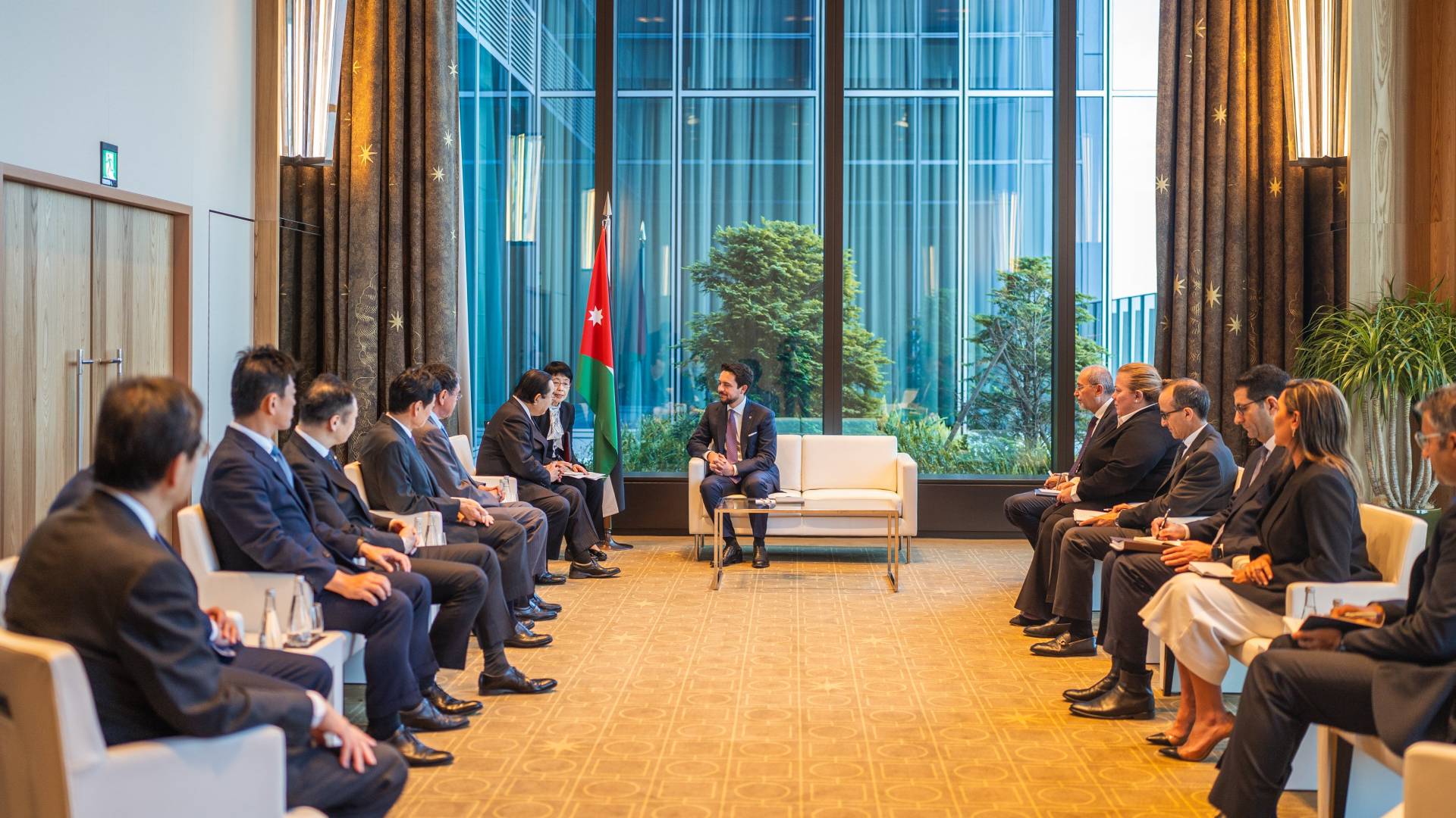 ولي العهد يلتقي لجنة الصداقة البرلمانية الأردنية اليابانية