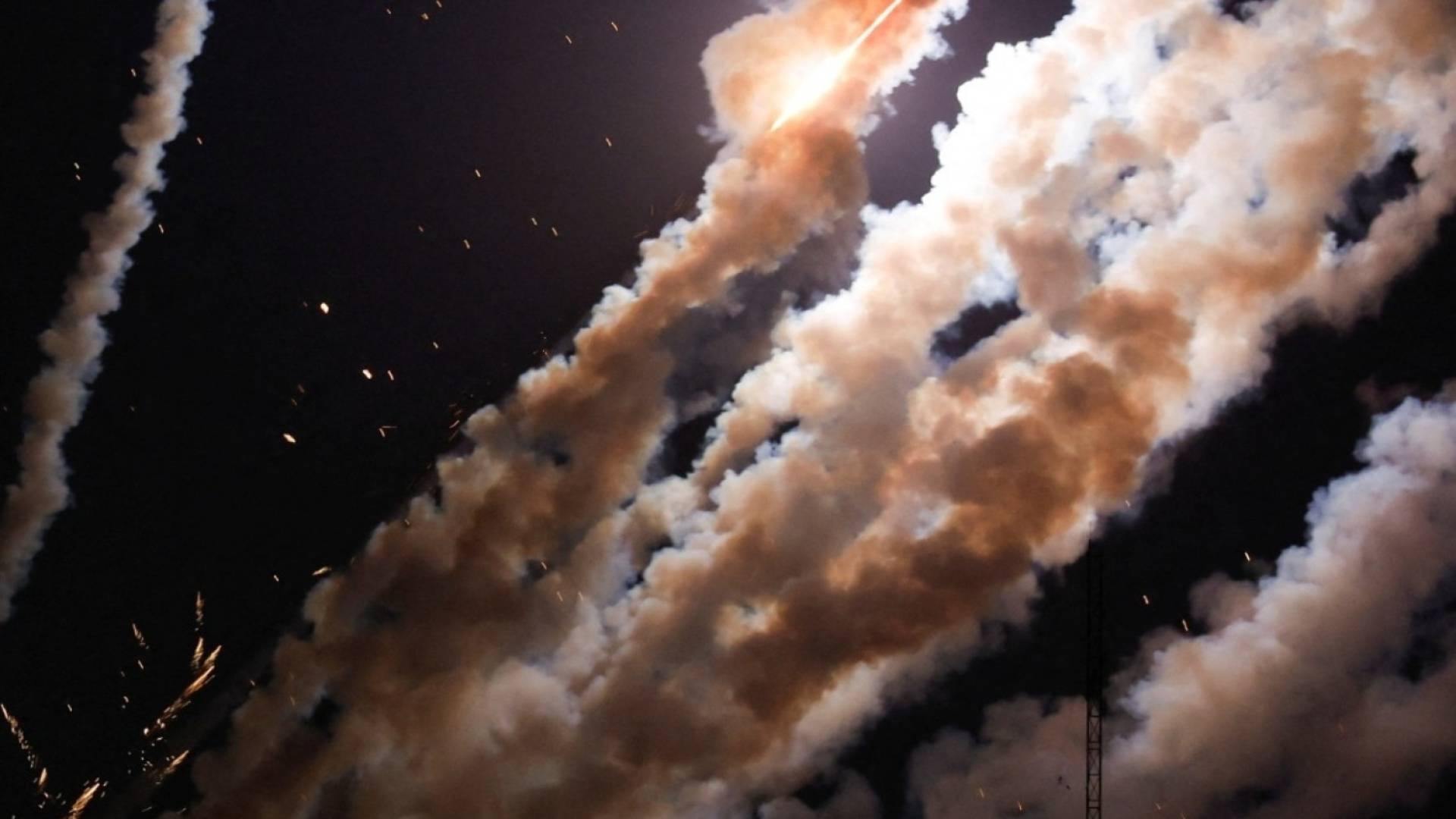 رشقات صاروخية