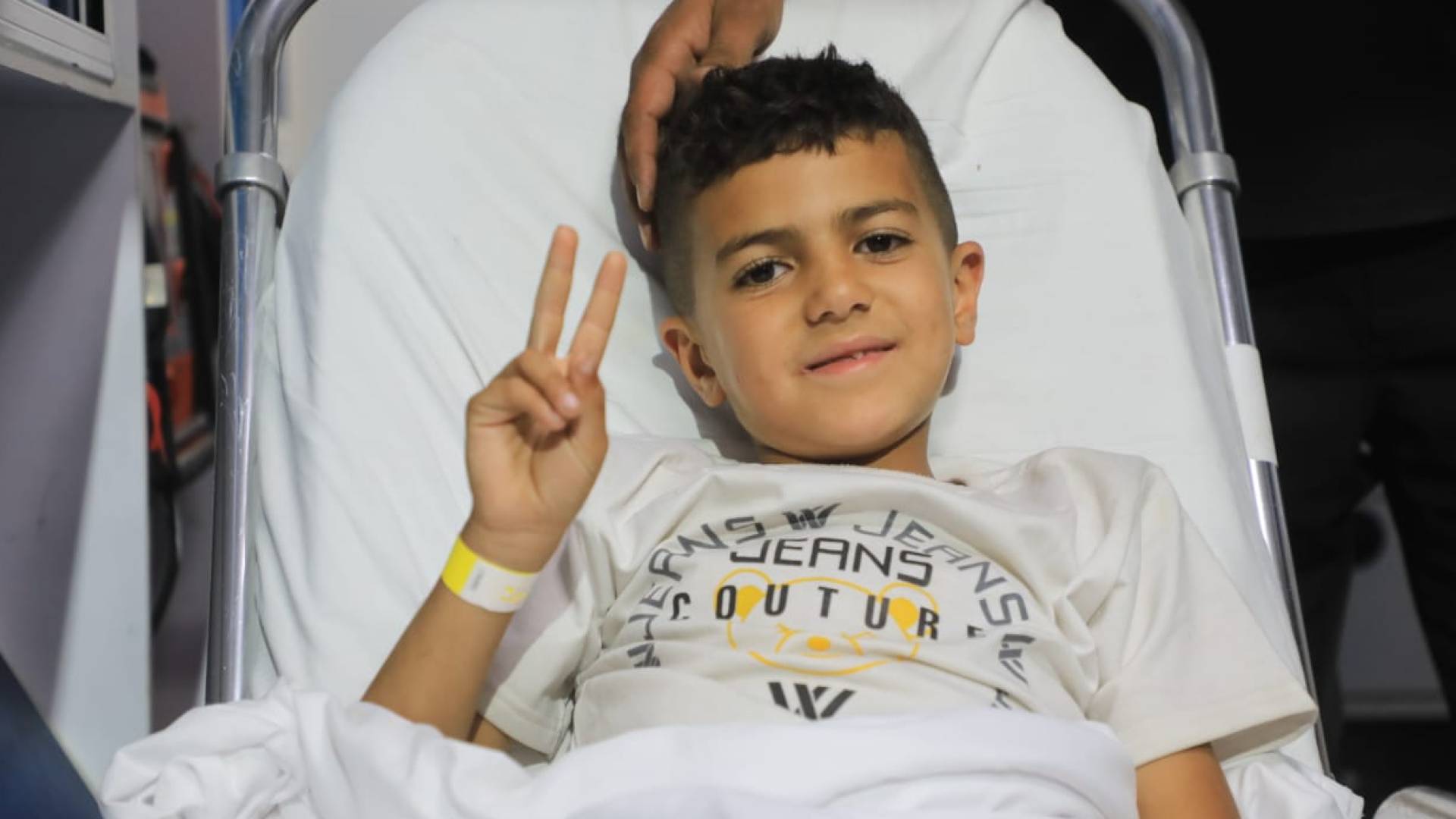 القوات المسلحة الأردنية تجلي طفلين مرضى من غزة