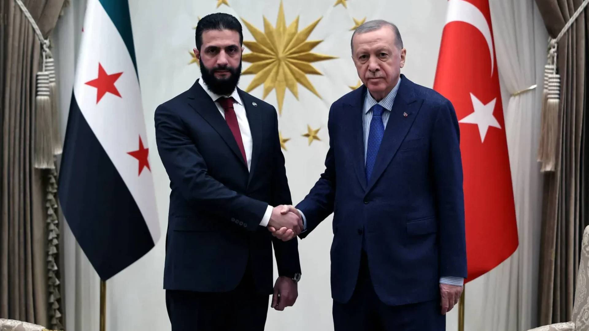 الرئيس التركي أردوغان مع نظيره السوري أحمد الشرع