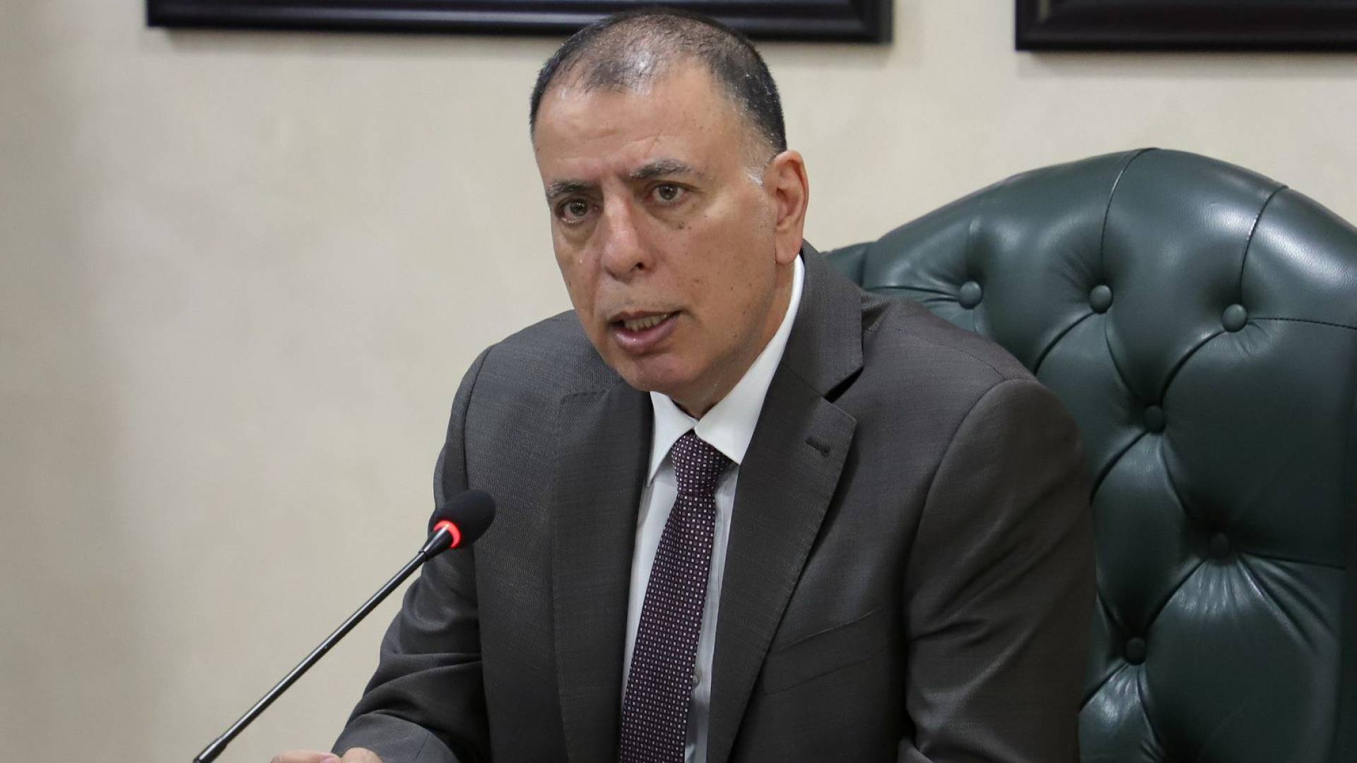 وزير الداخلية مازن الفراية