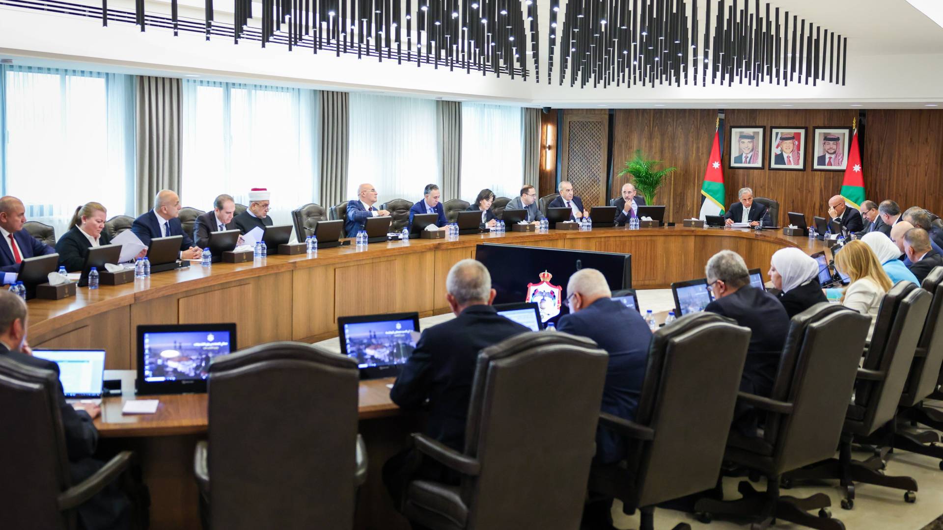 مجلس الوزراء