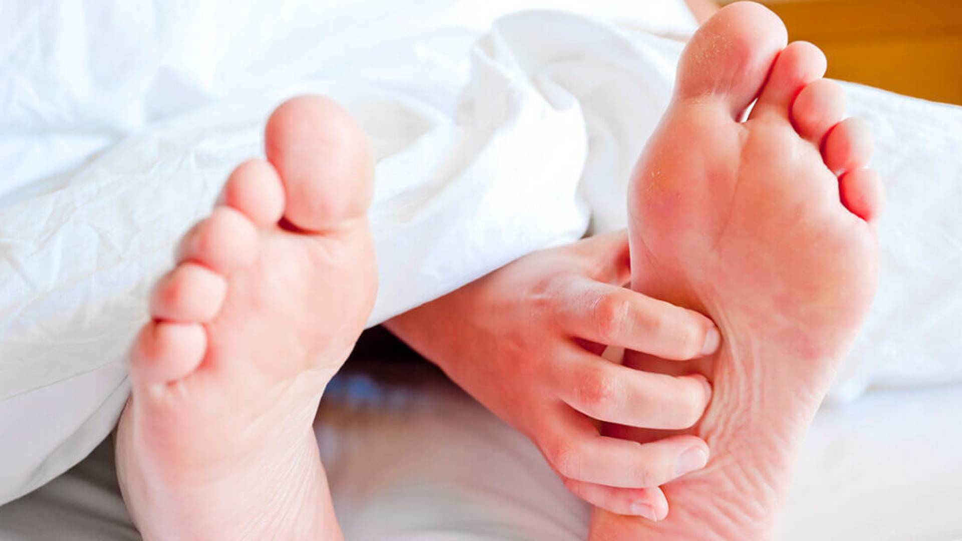 حرارة القدمين - تعبيرية