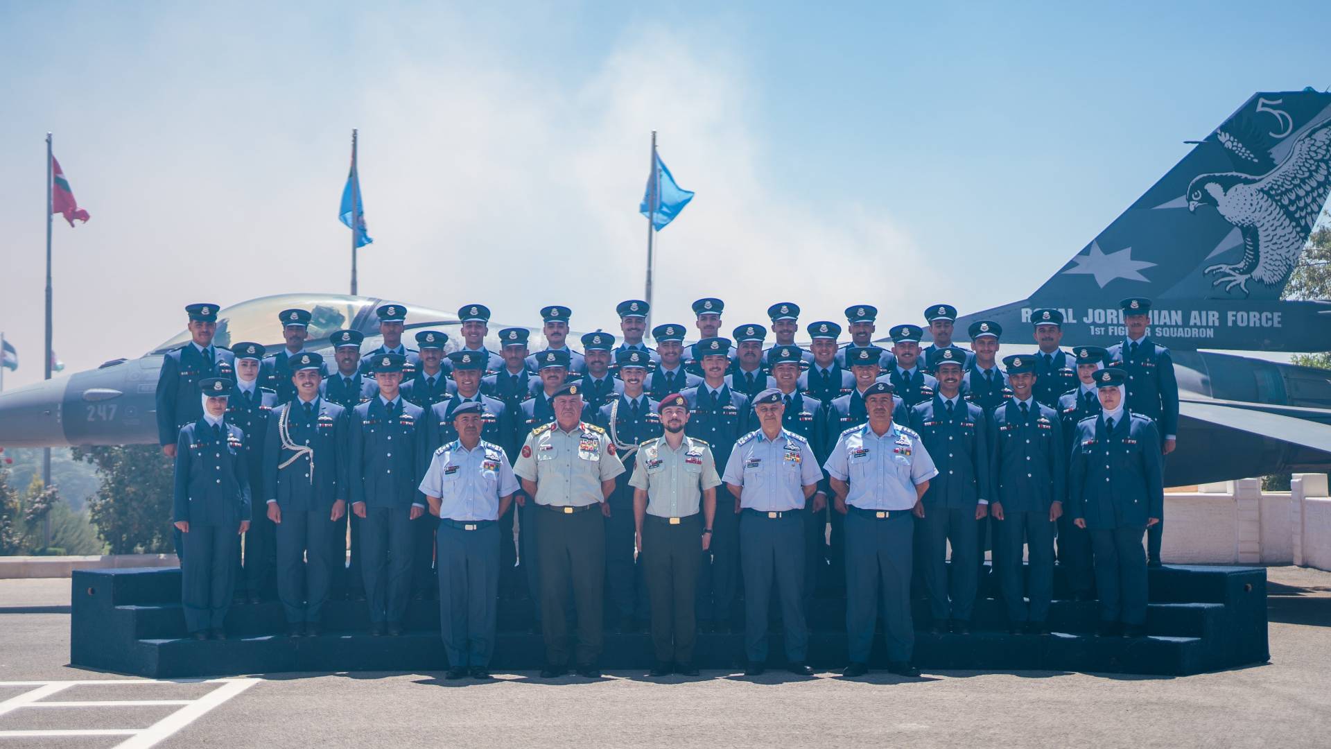 ولي العهد يرعى حفل تخريج دورة مرشحي الطيران/54