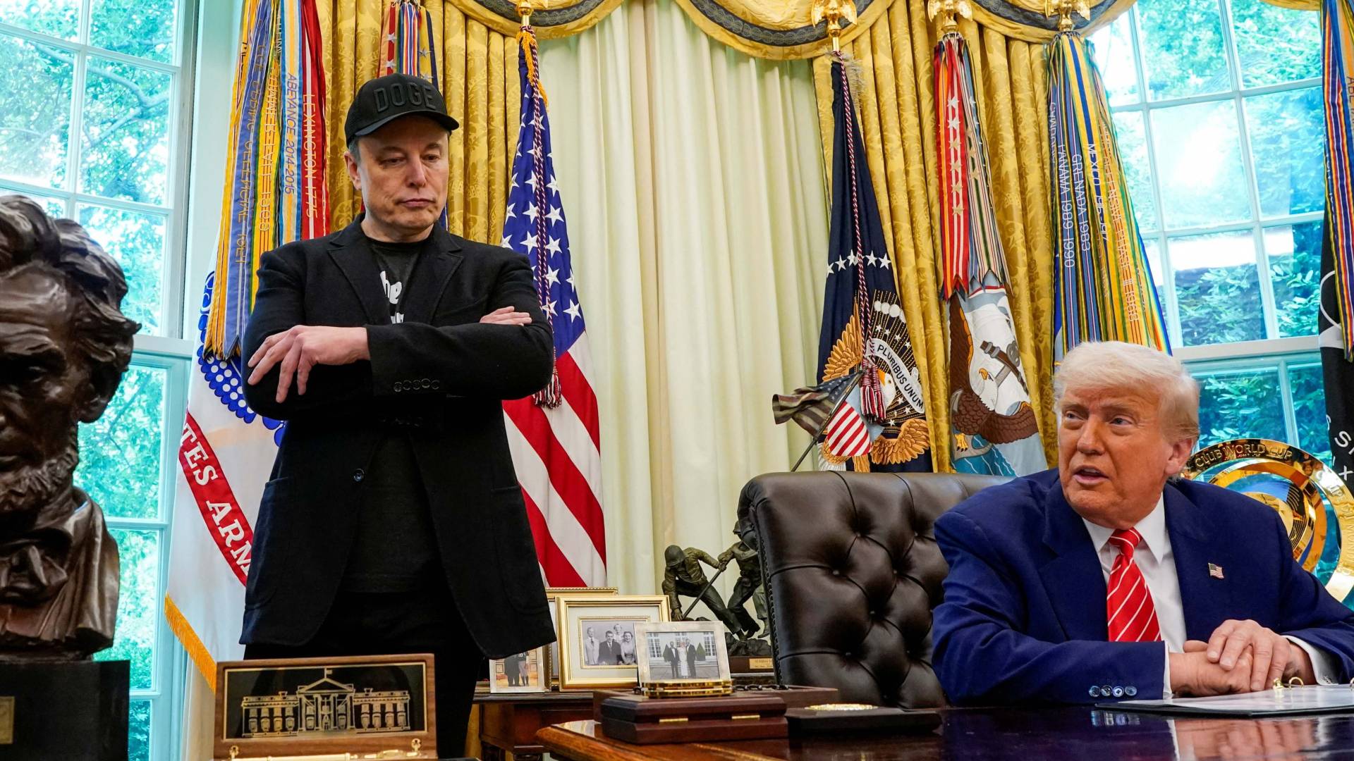 الرئيس الأمريكي دونالد ترمب، ورجل الأعمال إيلون ماسك