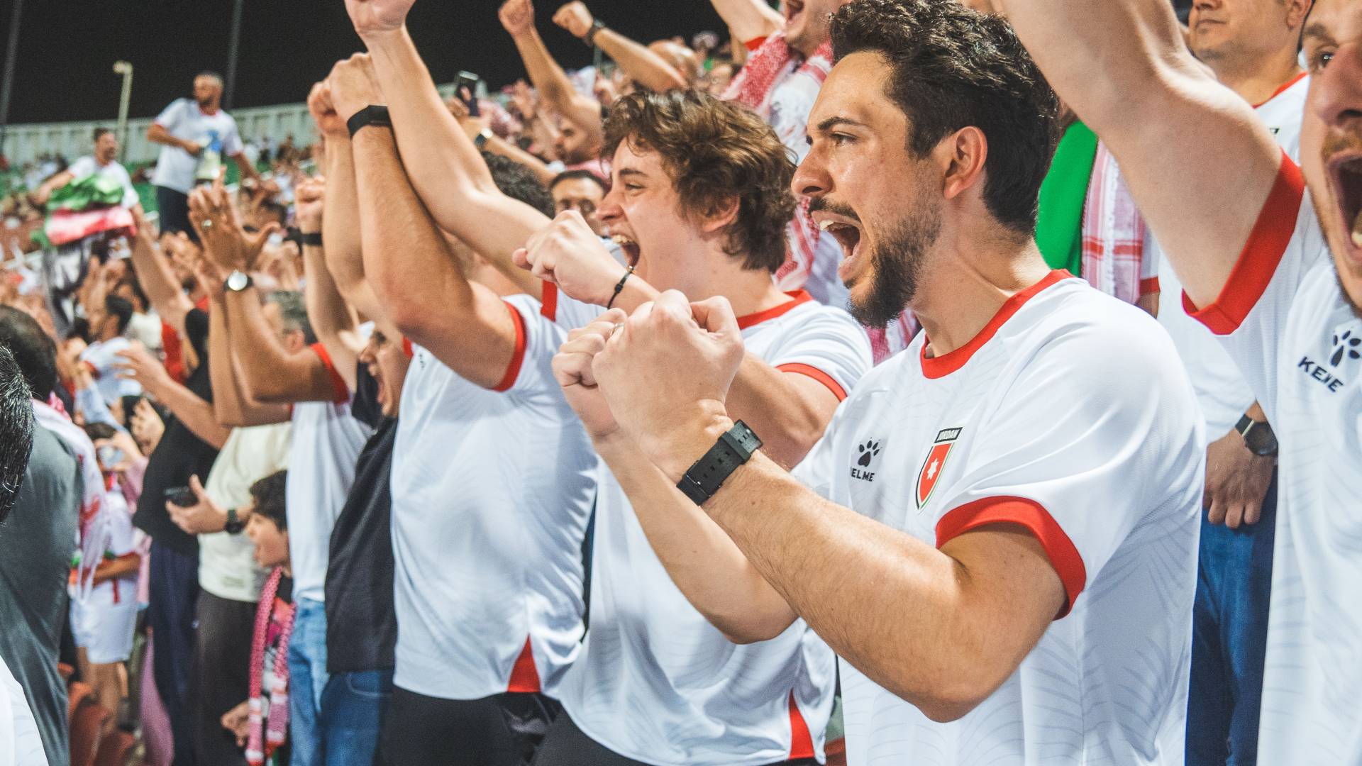 ولي العهد والأمير هاشم يتفاعلان مع أهداف النشامى