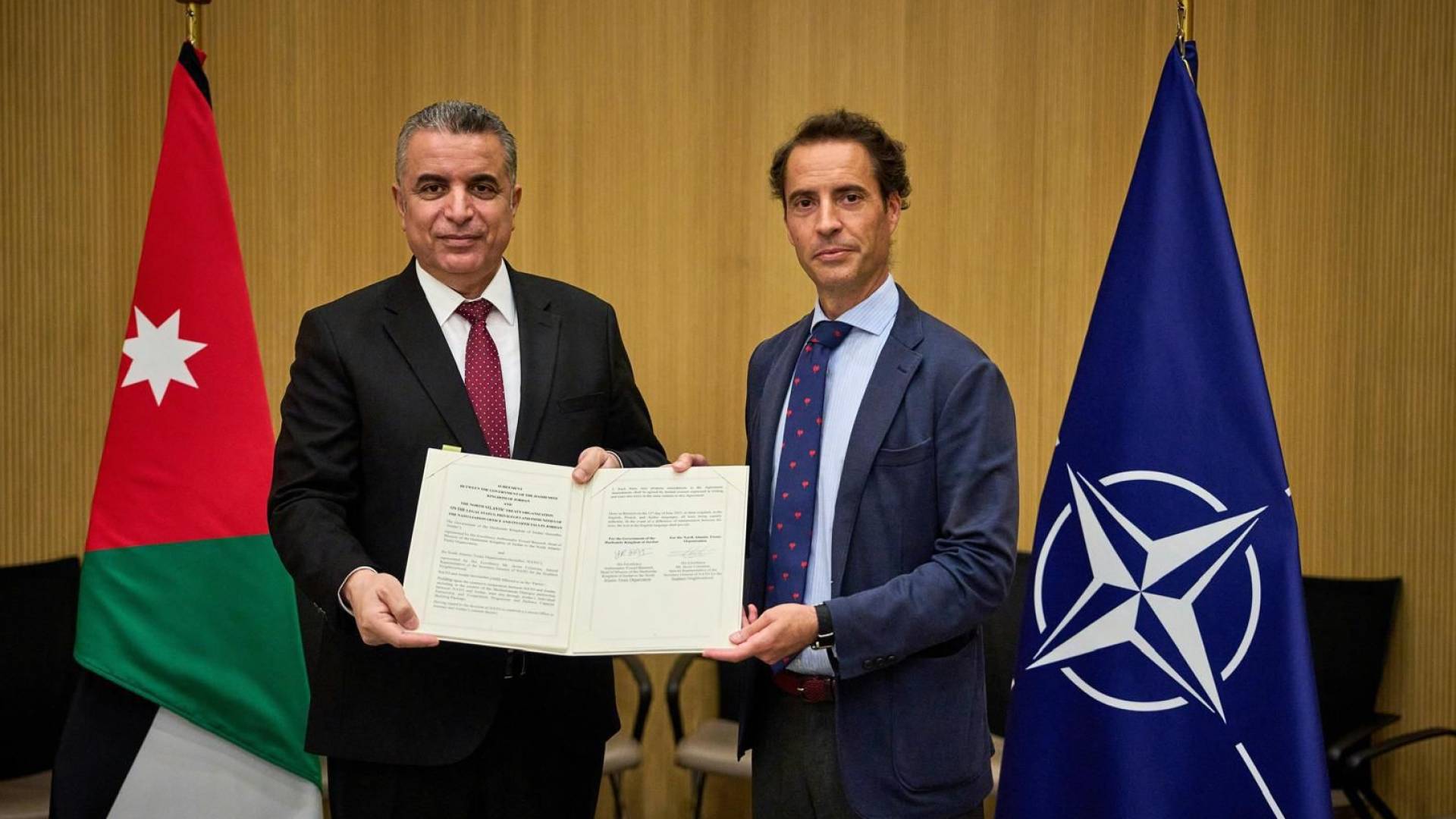 الأردن وحلف الناتو يوقعان اتفاقية لاستضافة مكتب ارتباط دبلوماسي في عمان