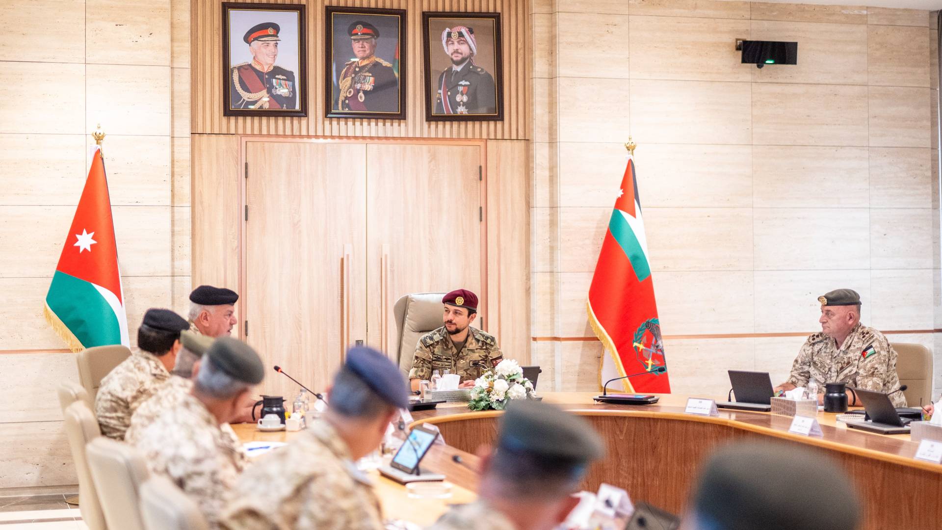 ولي العهد يزور القيادة العامة للقوات المسلحة الأردنية