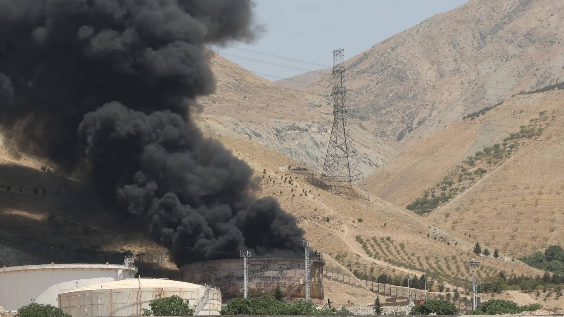 ضربات على ايران