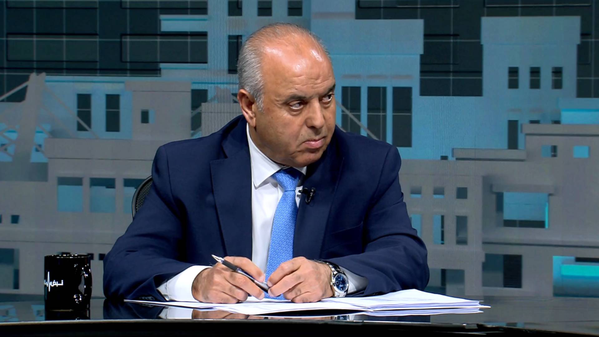 وزير التربية والتعليم عزمي محافظة