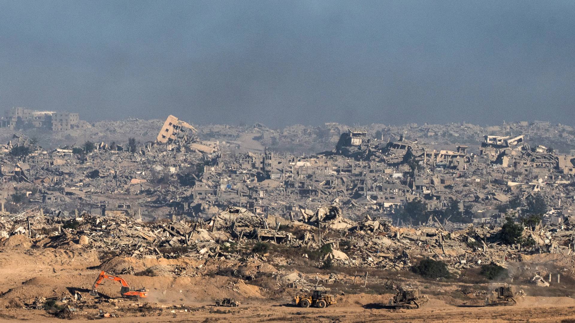 هيئة البث العبرية: مغادرة فريق التفاوض "الإسرائيلي" إلى الدوحة لبحث وقف إطلاق النار في غزة