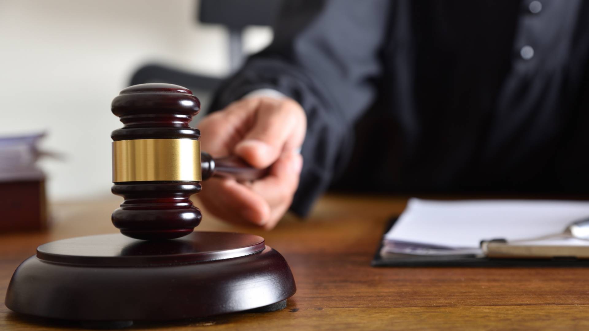 محكمة"تعبيريه"