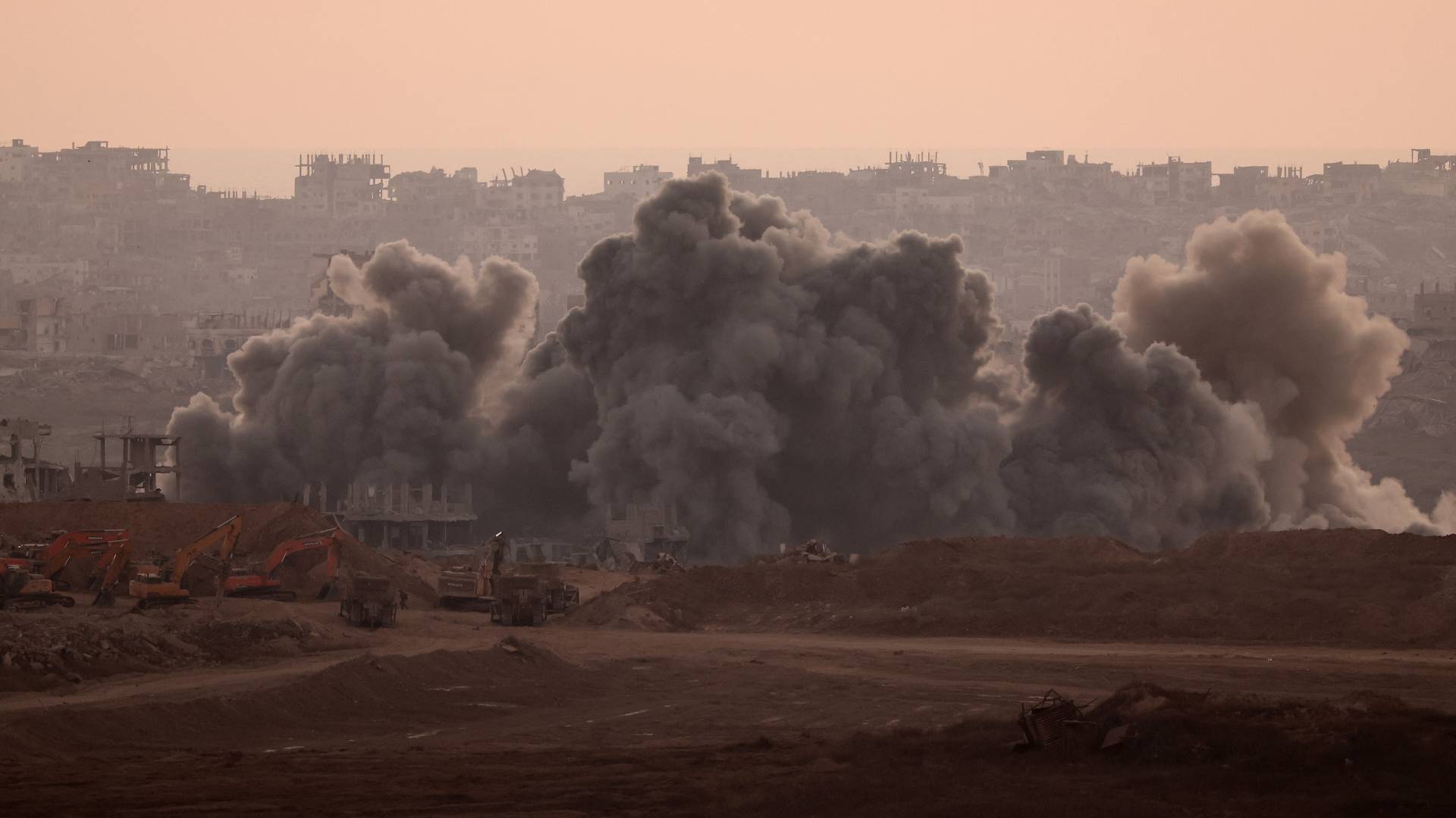 قصف على فطاع غزة