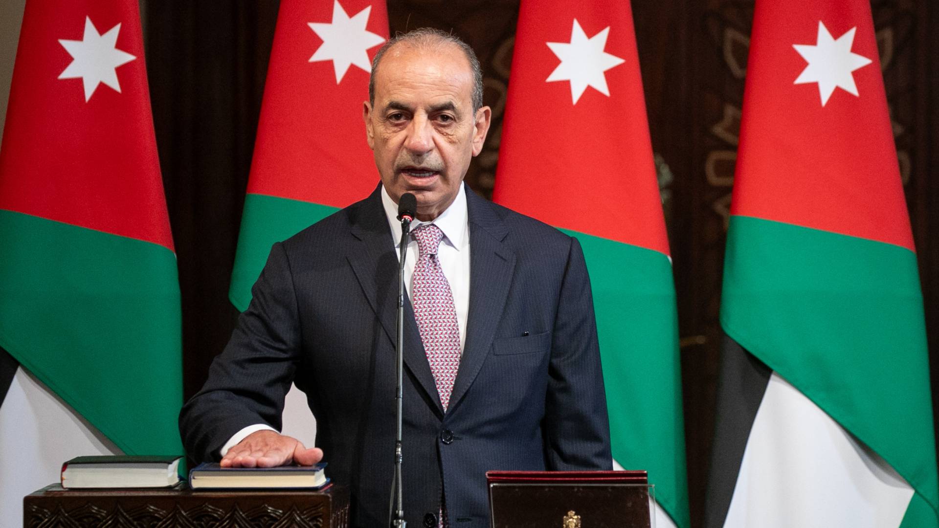 وزير الإدارة المحلية المهندس وليد المصري