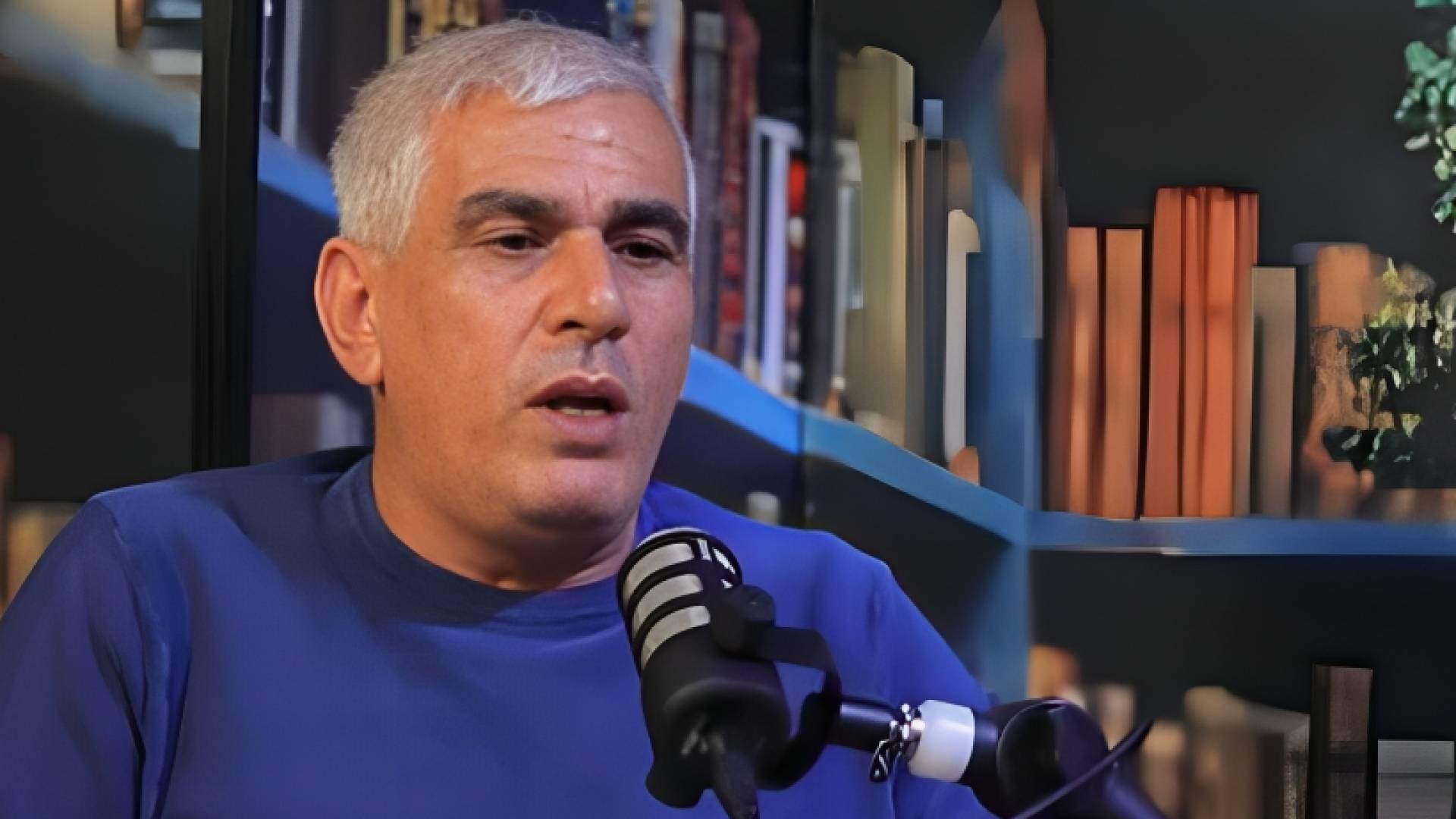 الصحفي ناصر اللحام