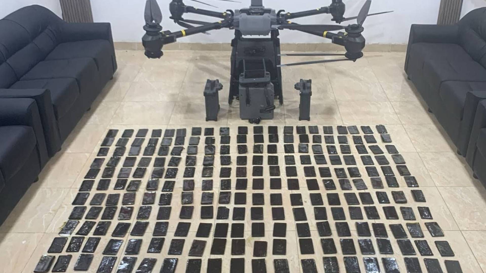 المنطقة العسكرية الجنوبية تحبط محاولة تهريب مواد مخدرة بواسطة طائرة مسيرة