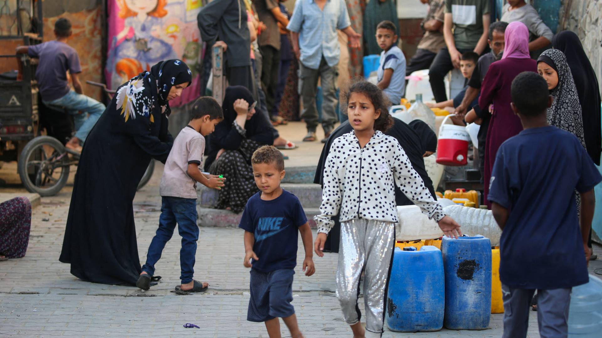 اهالي قطاع غزة