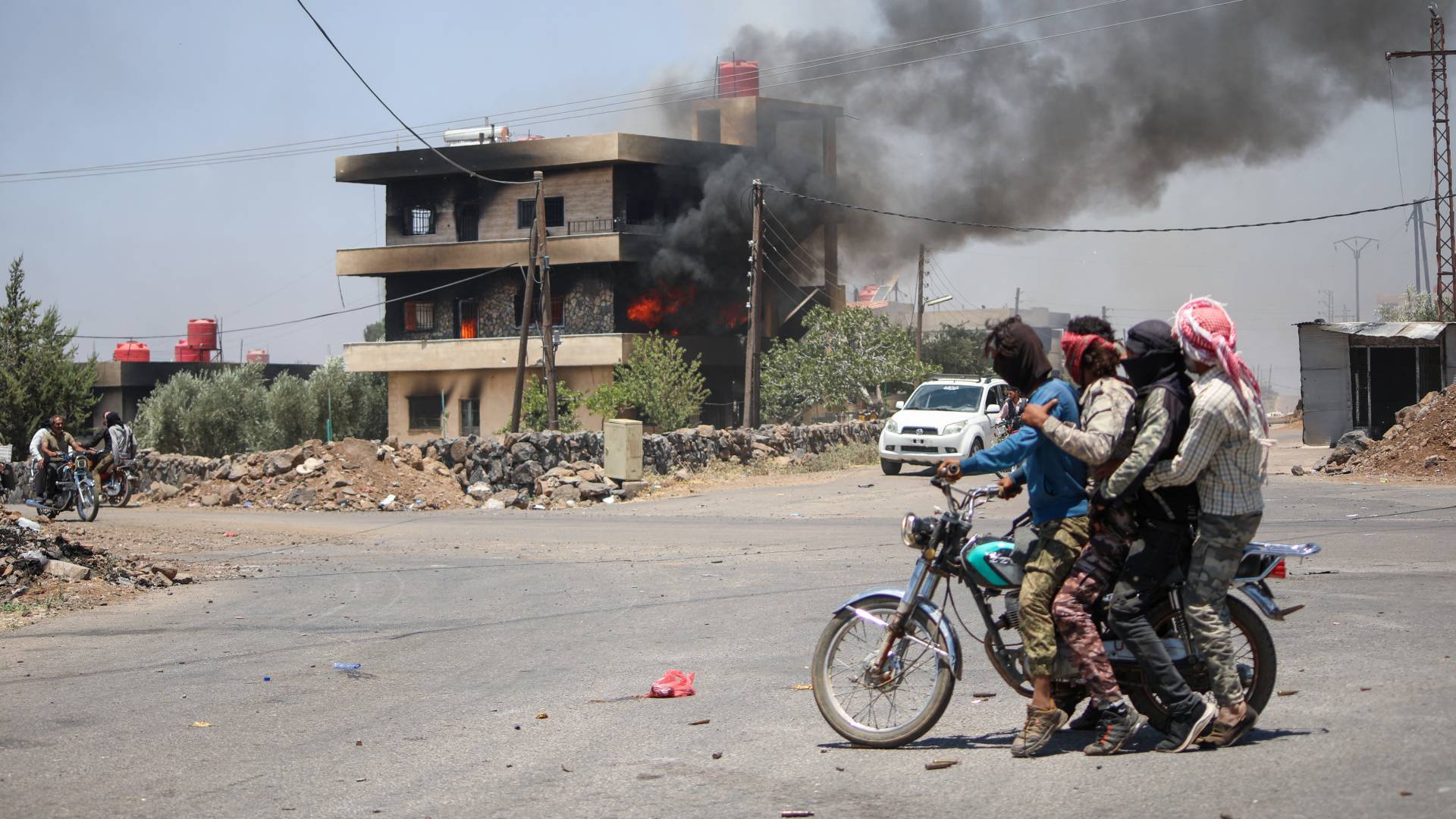 مقاتلون بدو في السويداء "أ ف ب"