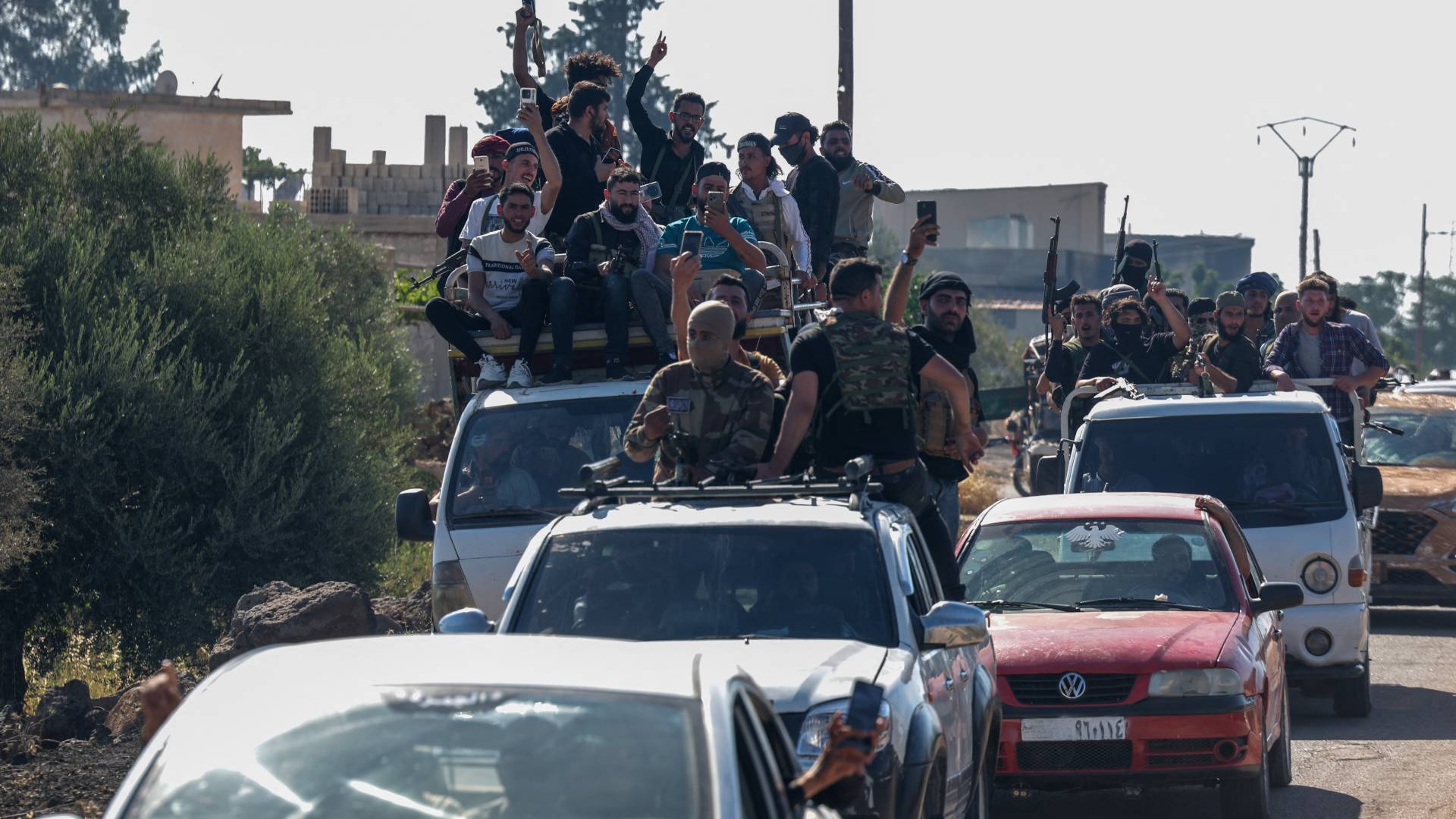 مجلس القبائل والعشائر السورية يعلن إخراج كافة المقاتلين من مدينة السويداء