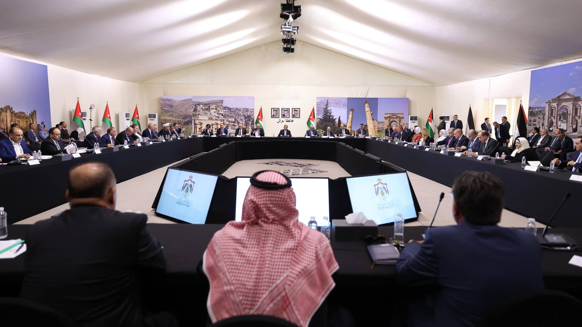 جلسة مجلس الوزراء في محافظة جرش