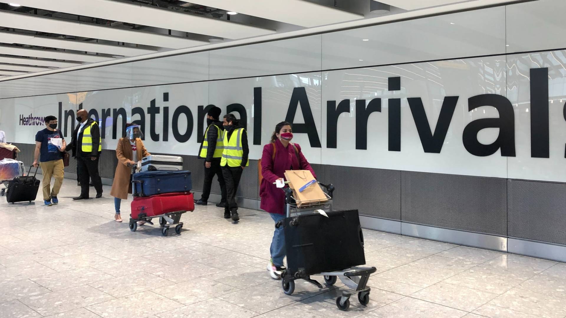 مطار هيثرو بلندن