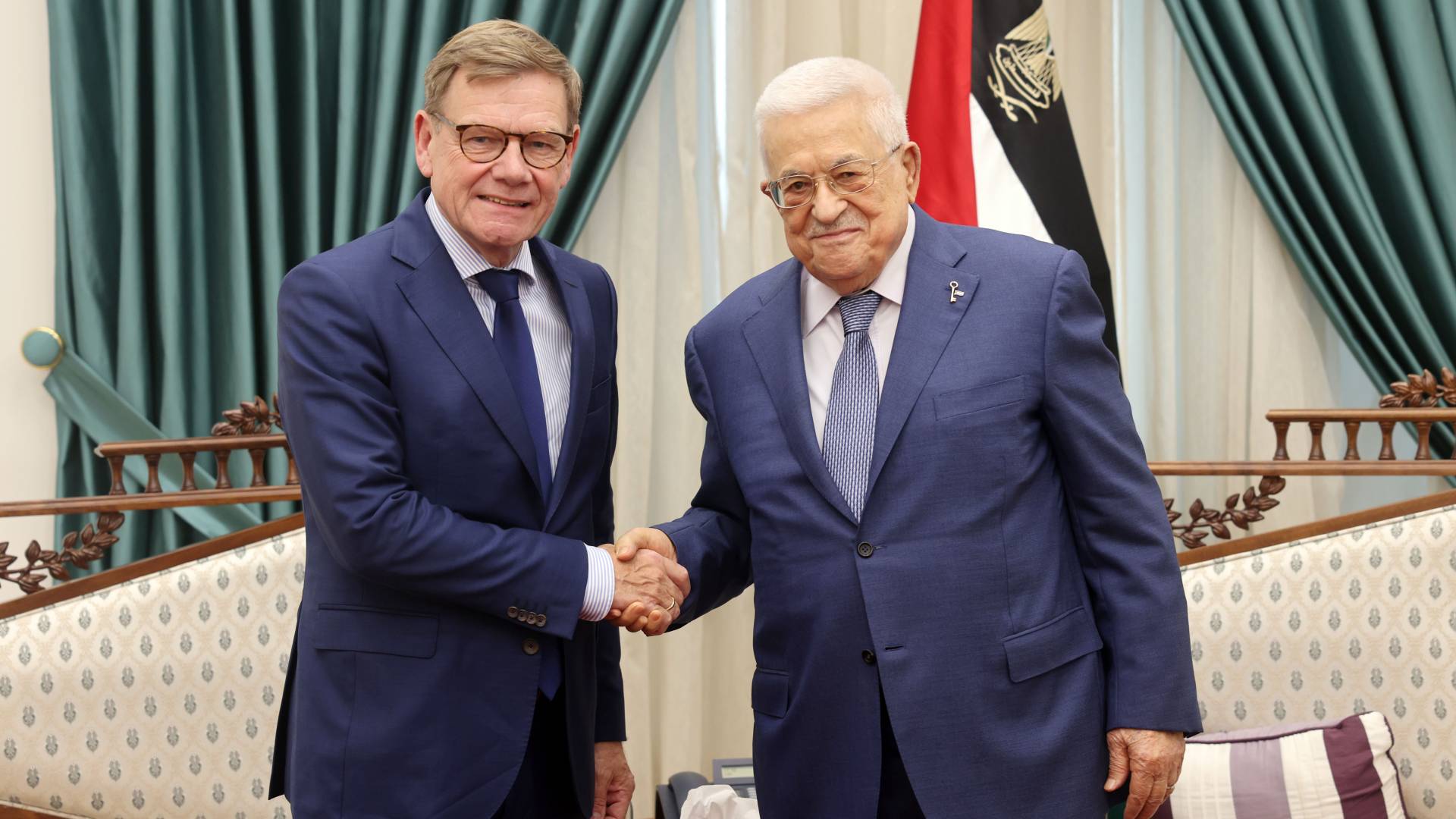 الرئيس الفلسطيني محمود عباس ووزير الخارجية الالماني