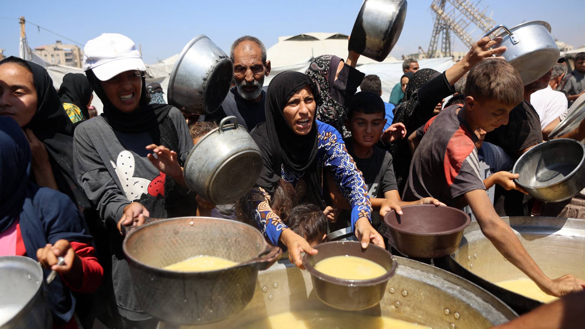 اهالي قطاع غزة