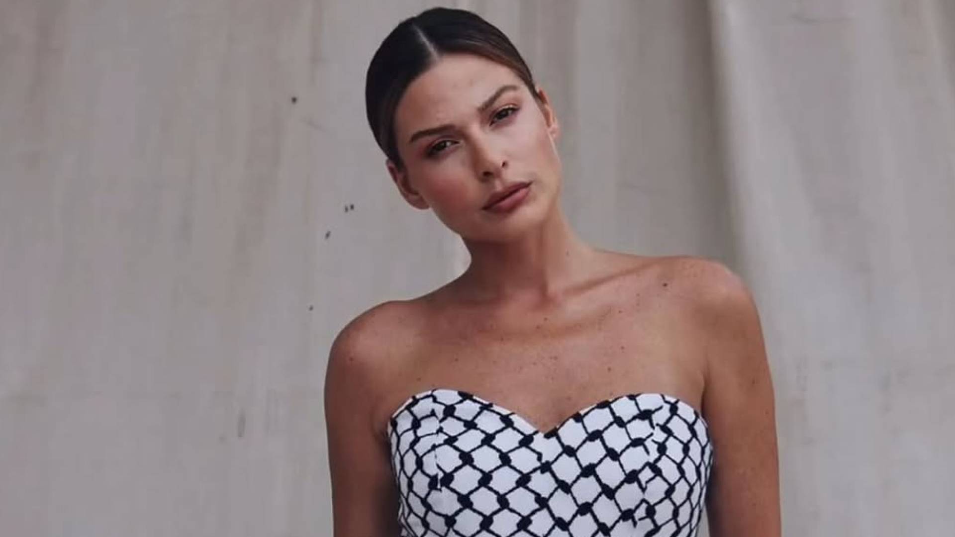 الفنانة باميلا الكيك