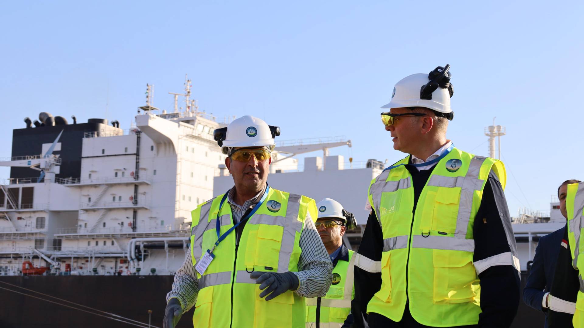 وزير الطاقة والثروة المعدنية الأردني صالح الخرابشة ووزير البترول والثروة المعدنية المصري كريم بدوي