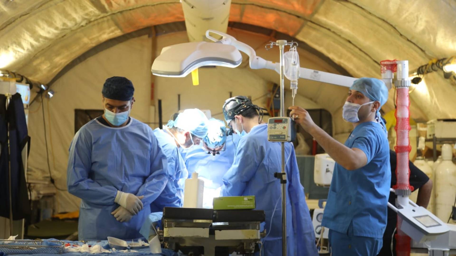 طواقم المستشفى الميداني الأردني جنوب غزة /7