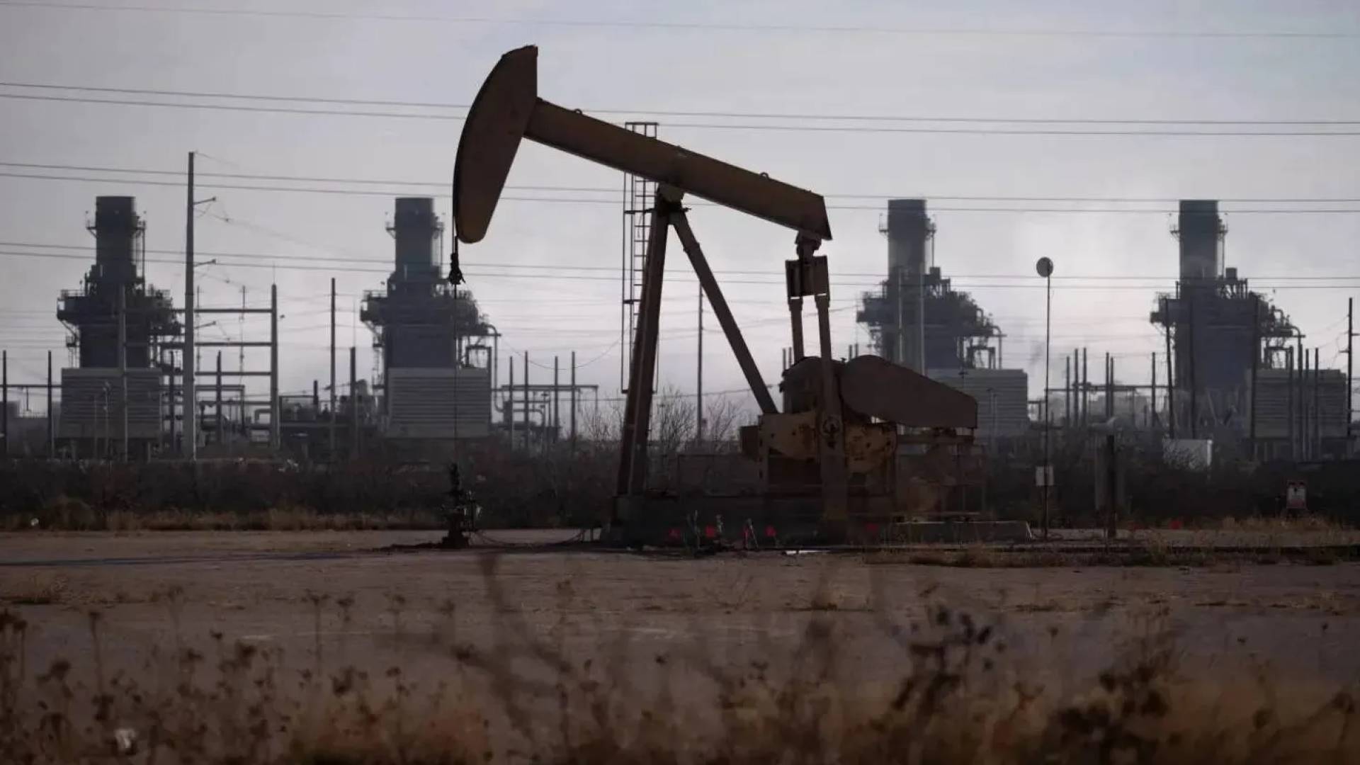 حقل نفط "أرشيفية"