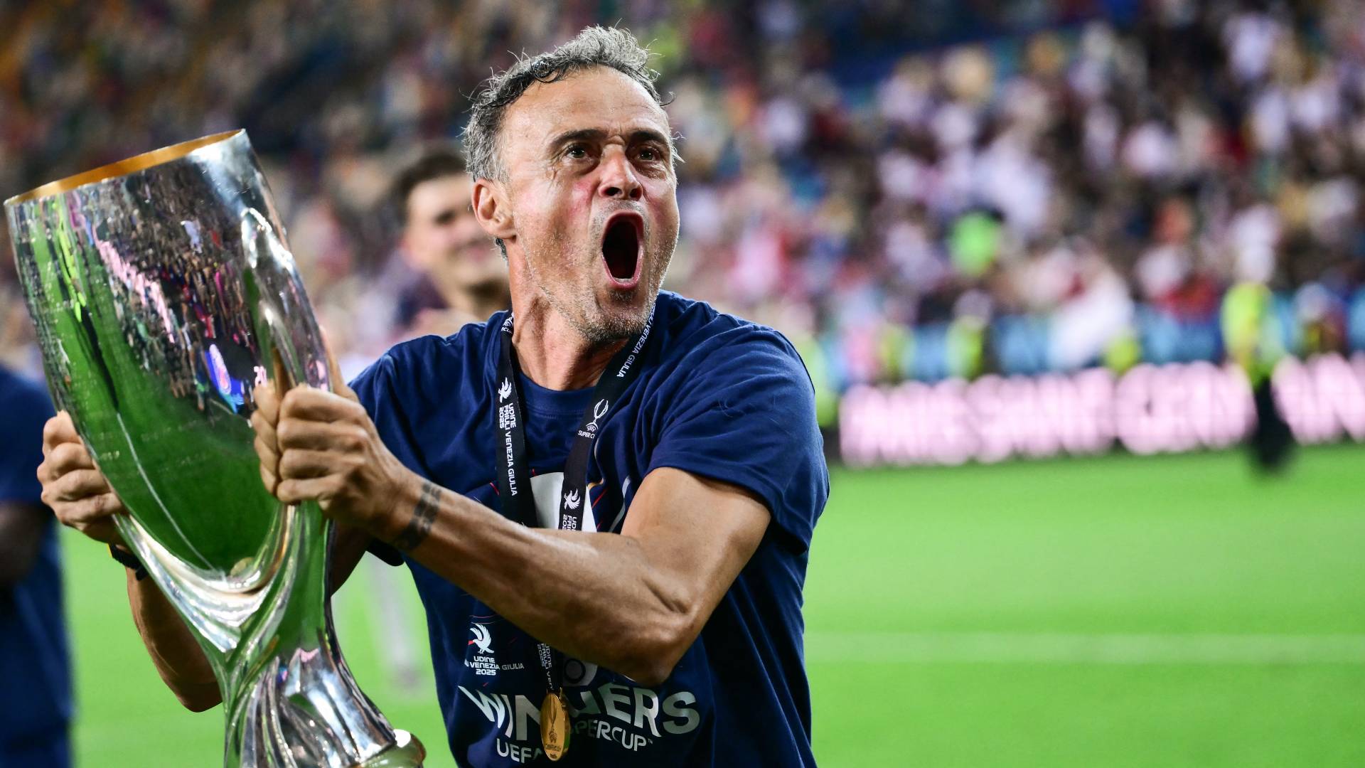 المدرب الإسباني لويس إنريكي