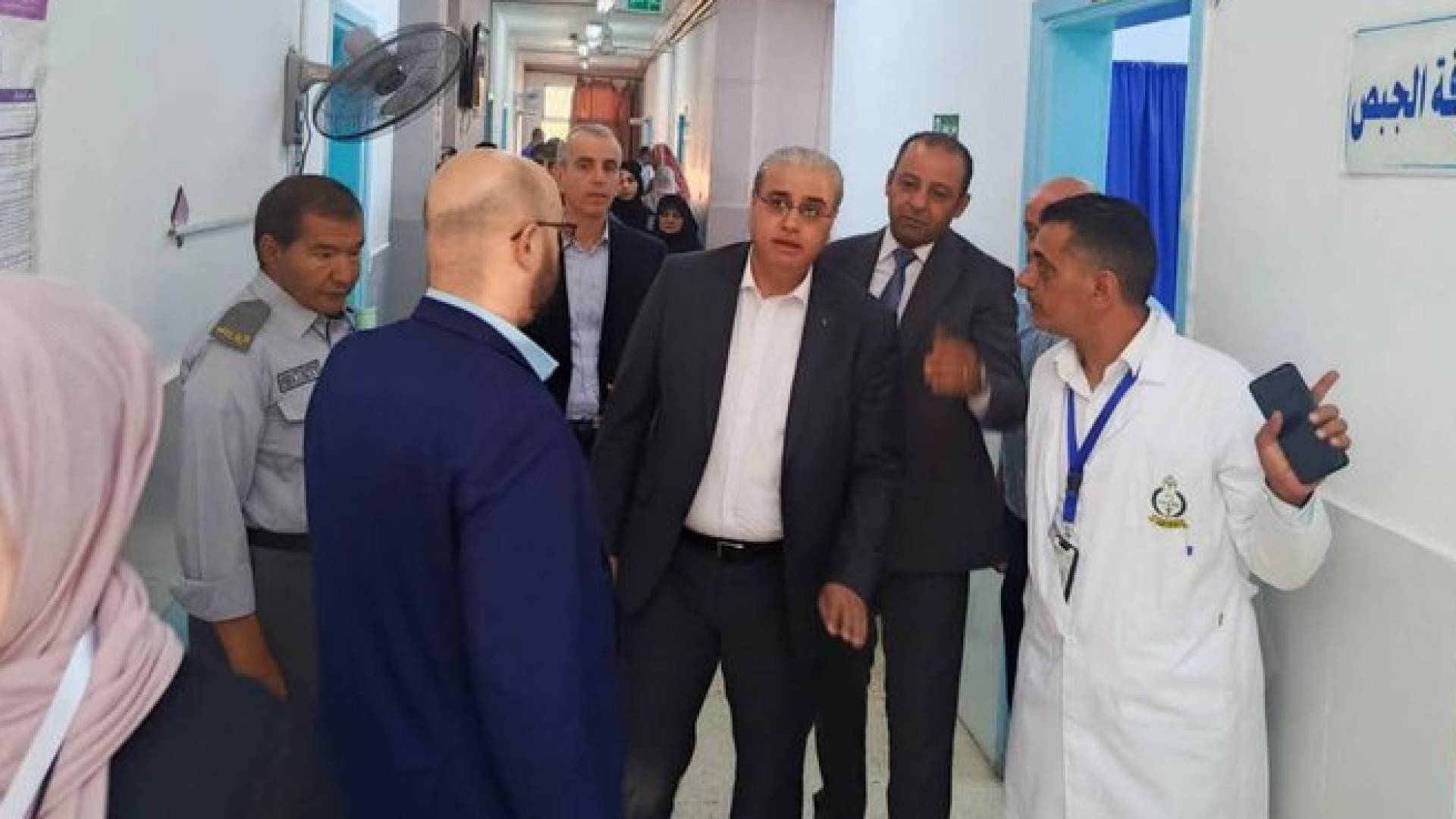 وزير الصحة يتفقد مستشفى المفرق الحكومي