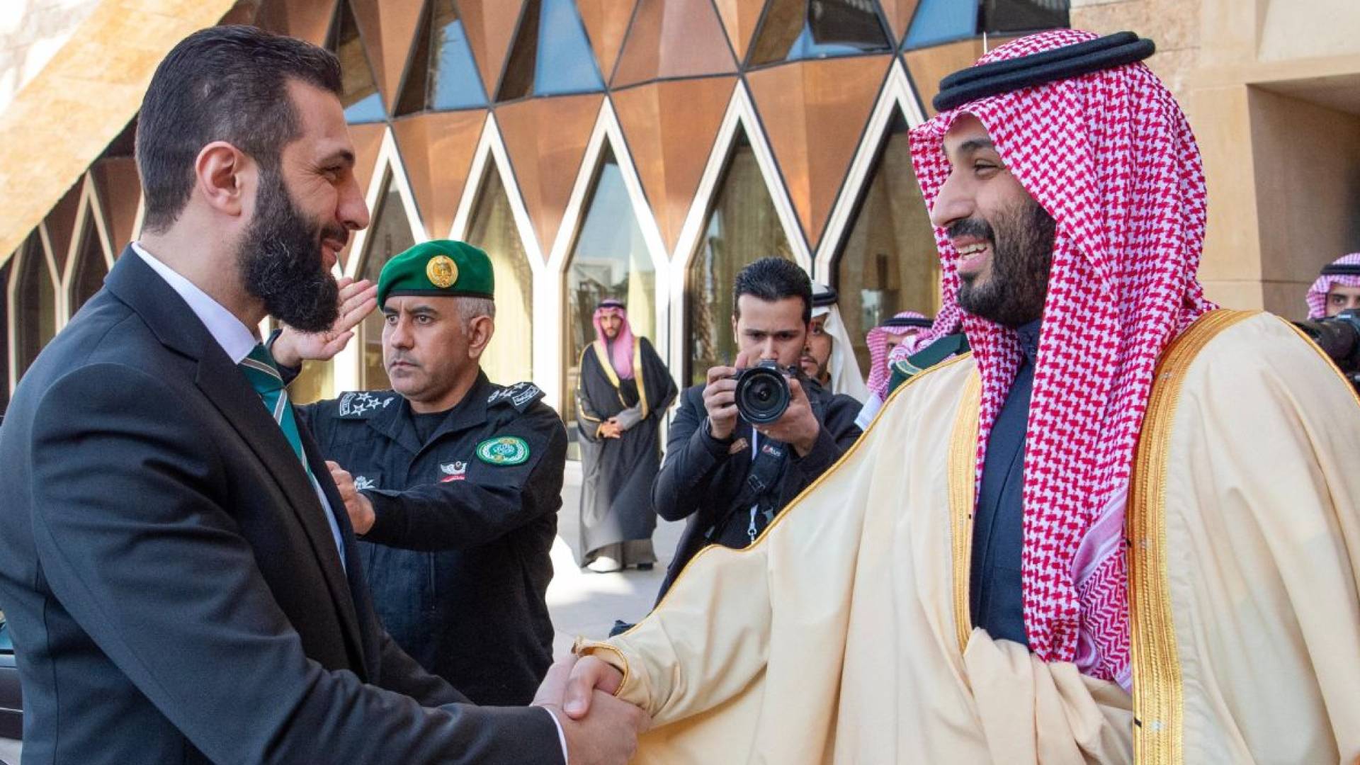 الرئيس السوري احمد الشرع وولي العهد السعودي بن سلمان