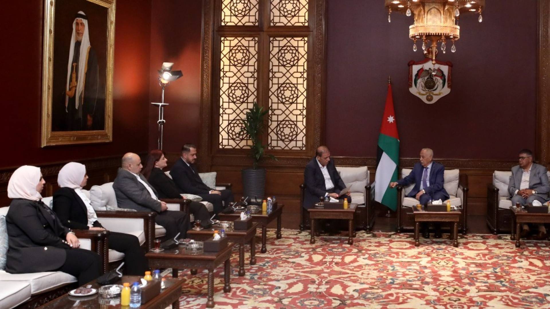 اجتماع رئيس الديوان الملكي