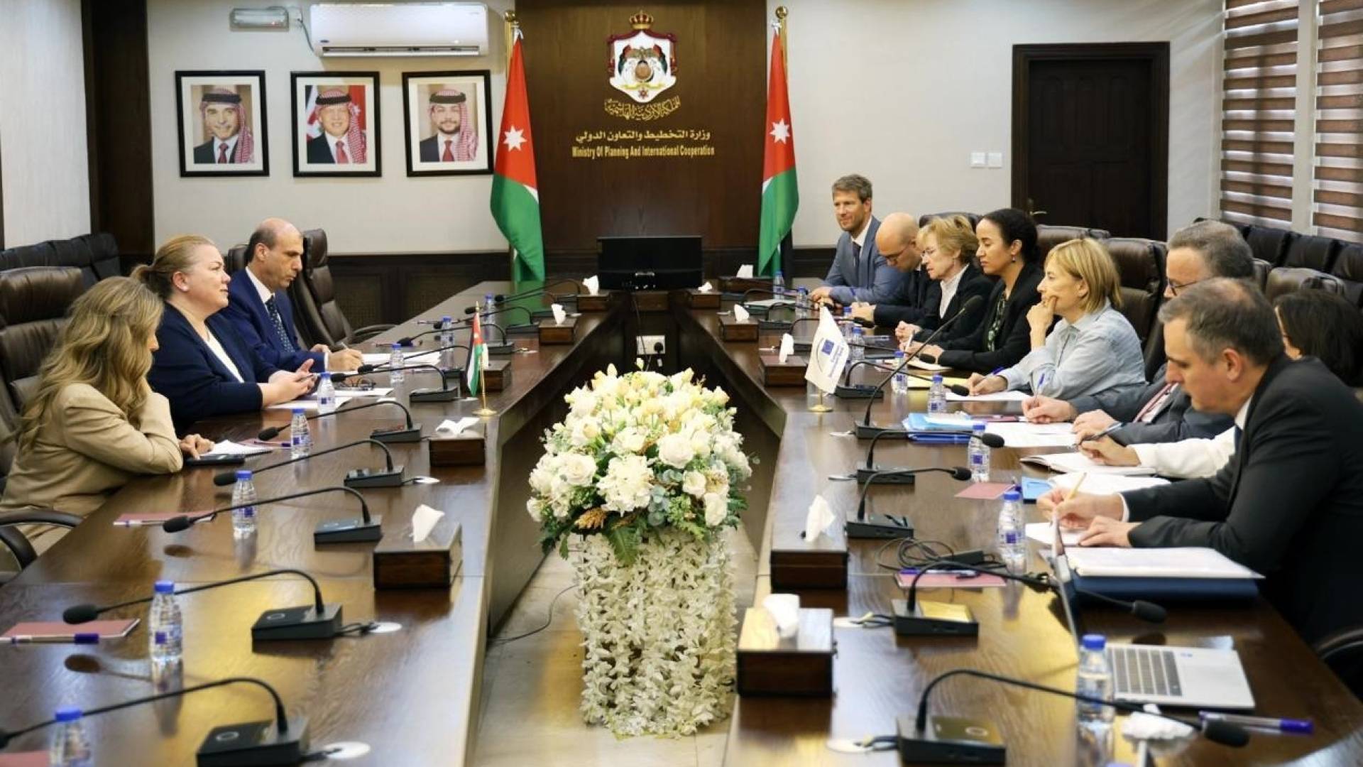 وزيرة التخطيط والتعاون الدولي و نائبة رئيس بنك الاستثمار الأوروبي