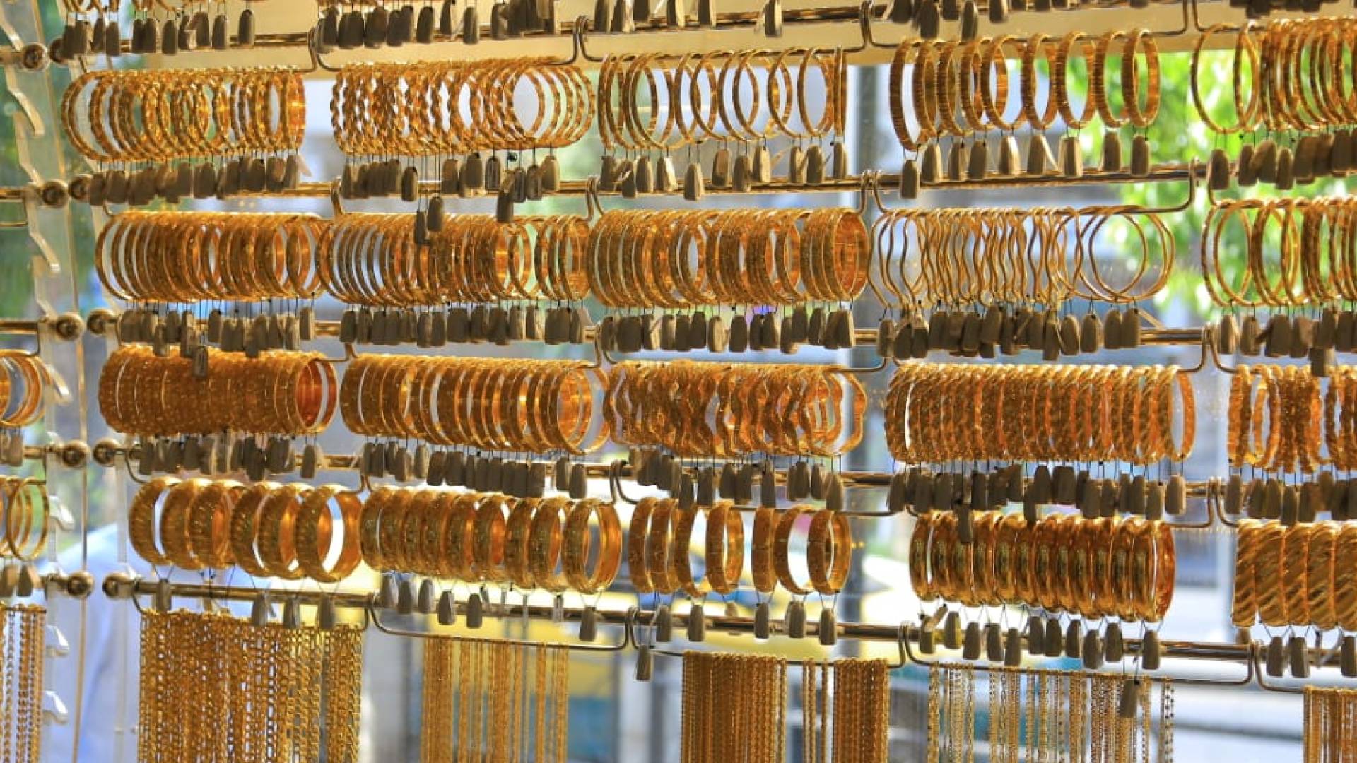 مجوهرات ذهبية