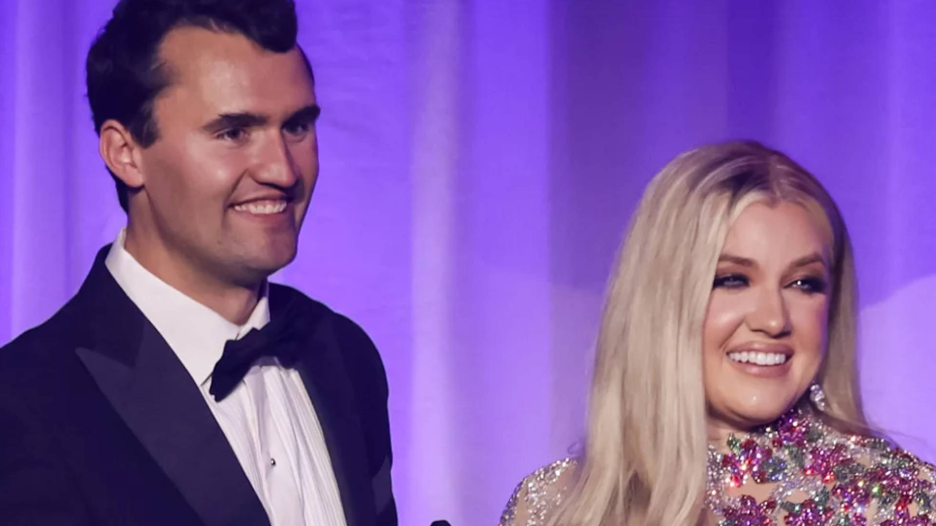 تشارلي كيرك وزوجته