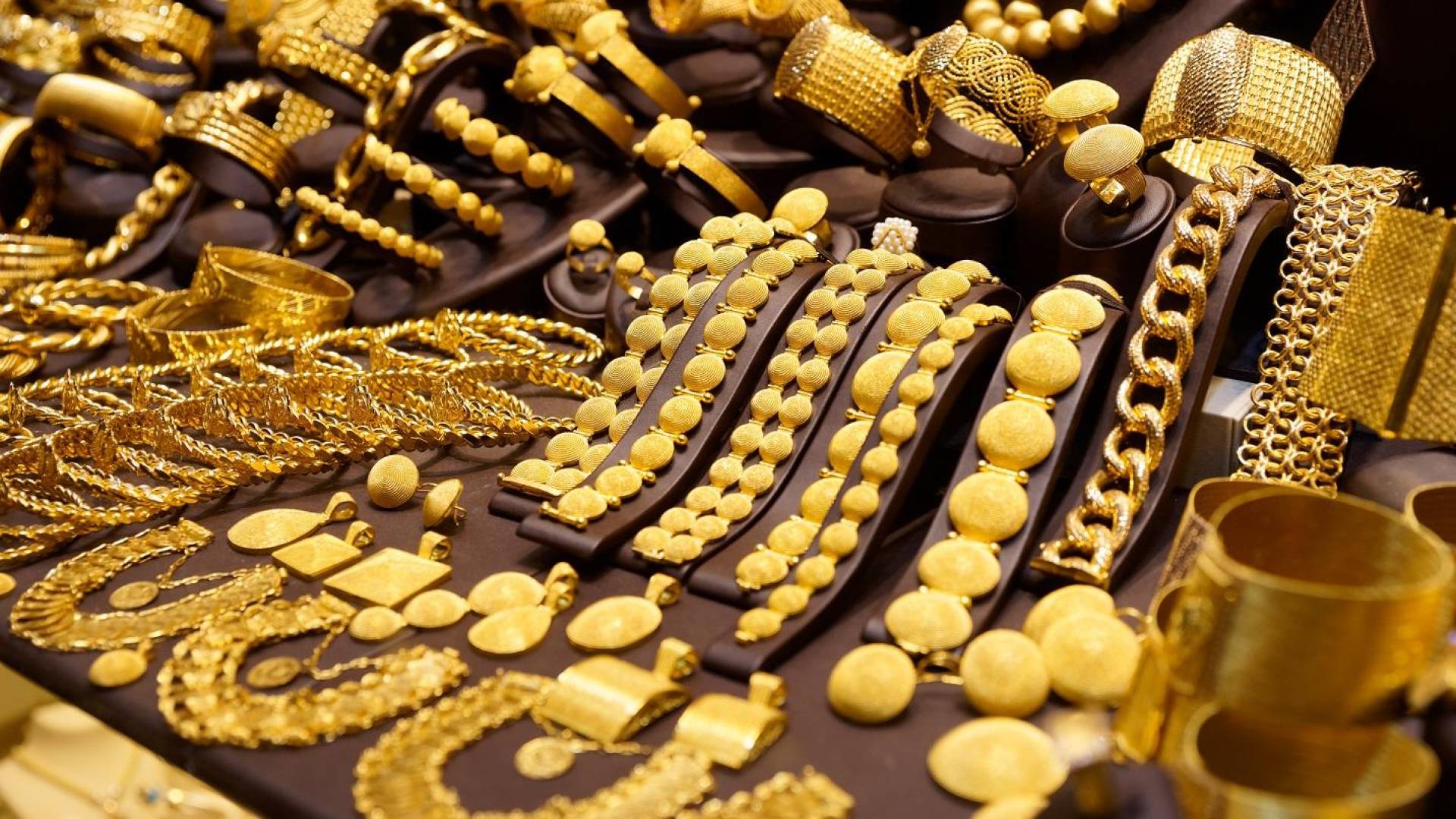 مجوهرات ذهبية