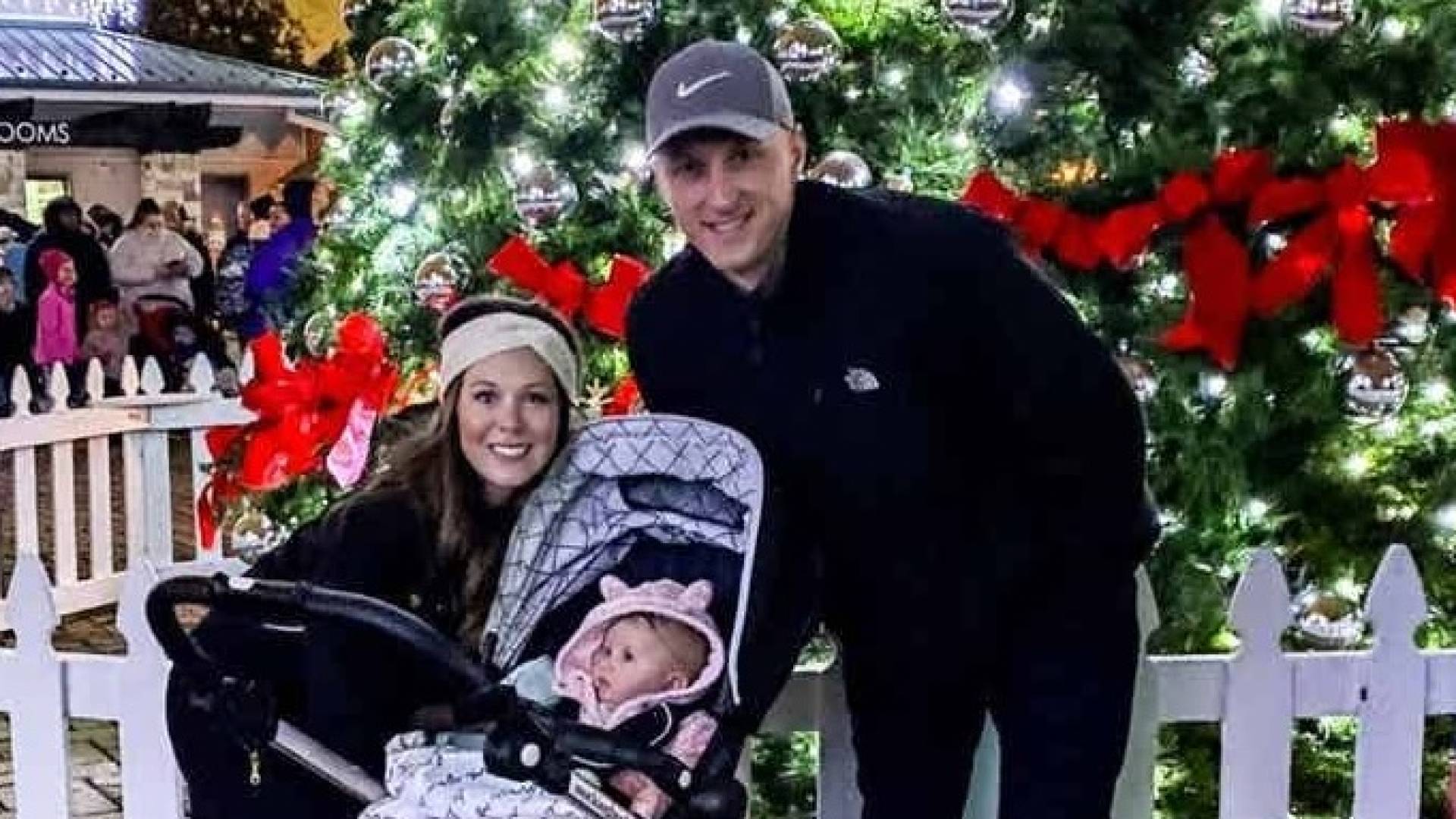 الشاب برينان شلاجباوم وزوجته إيرين