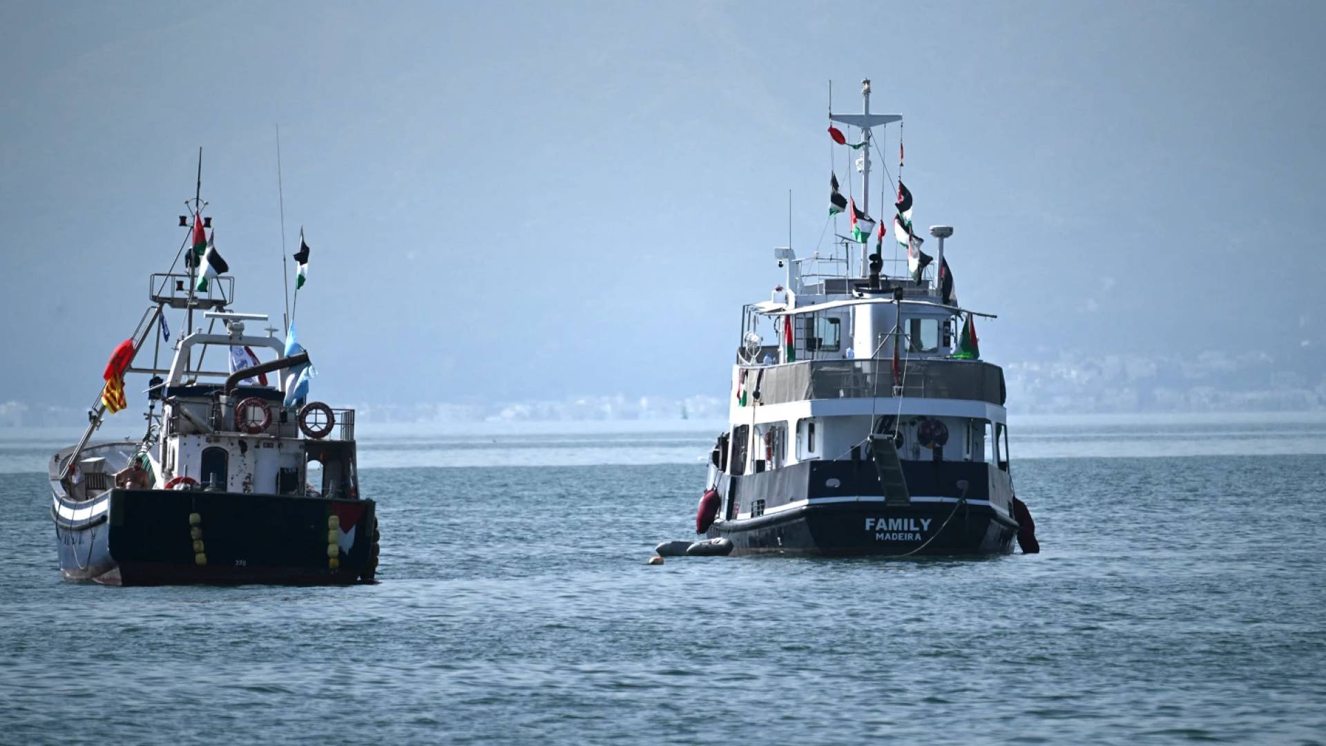 احدى سفن اسطول الصمود