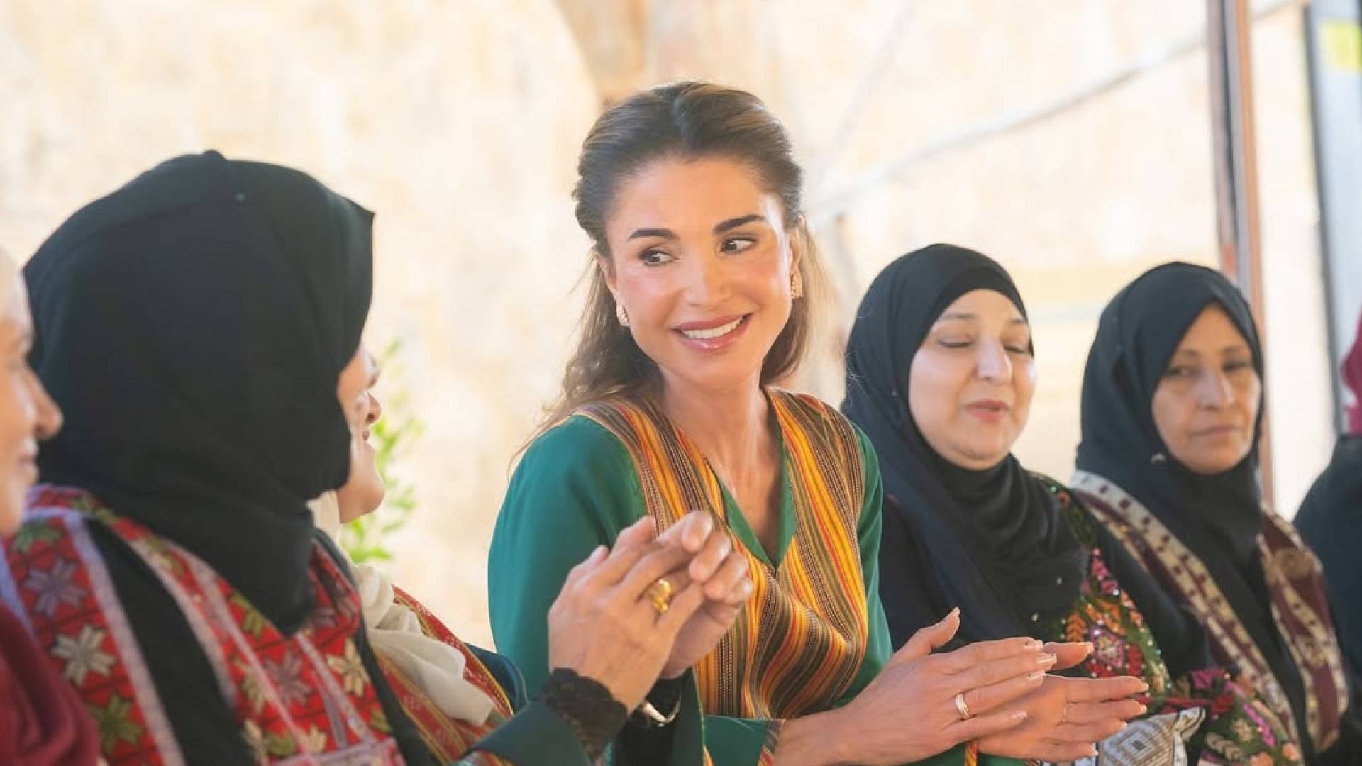 الملكة رانيا العبدالله تزور معان